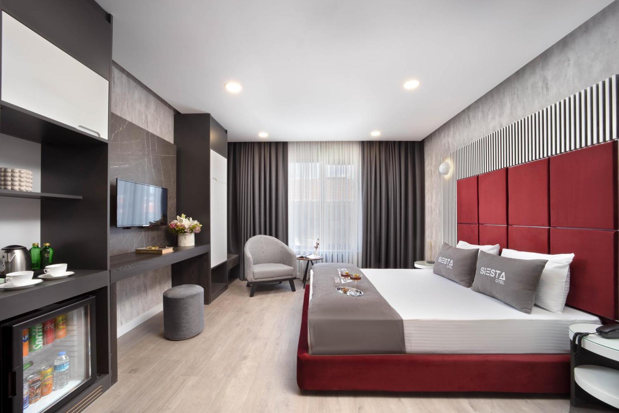 Deluxe Double Room Bath