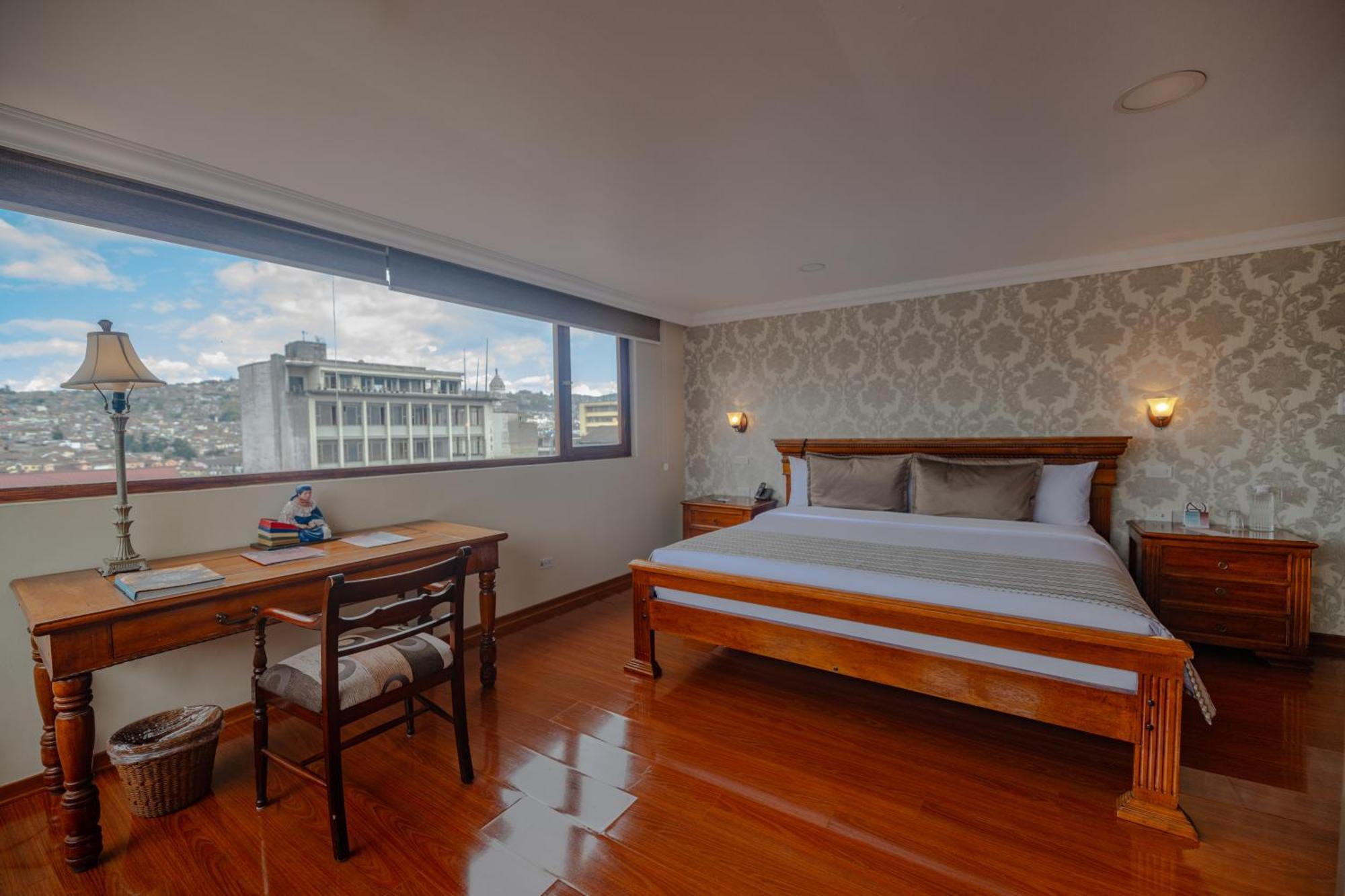 Suite - Vue sur Ville