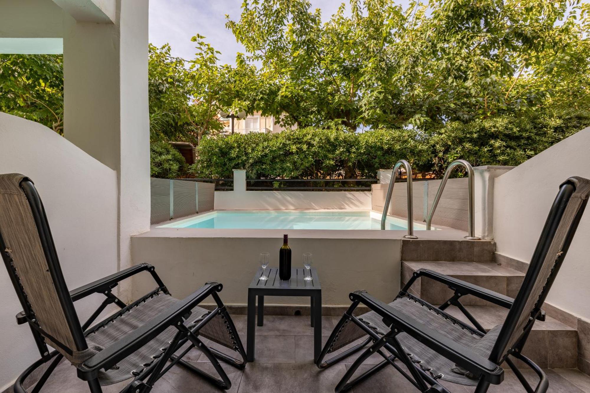 Double Room Cozy Private Pool