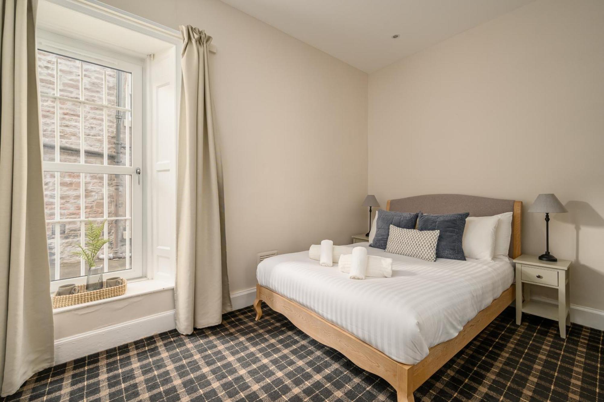 Double Room,1629915964:JPEG