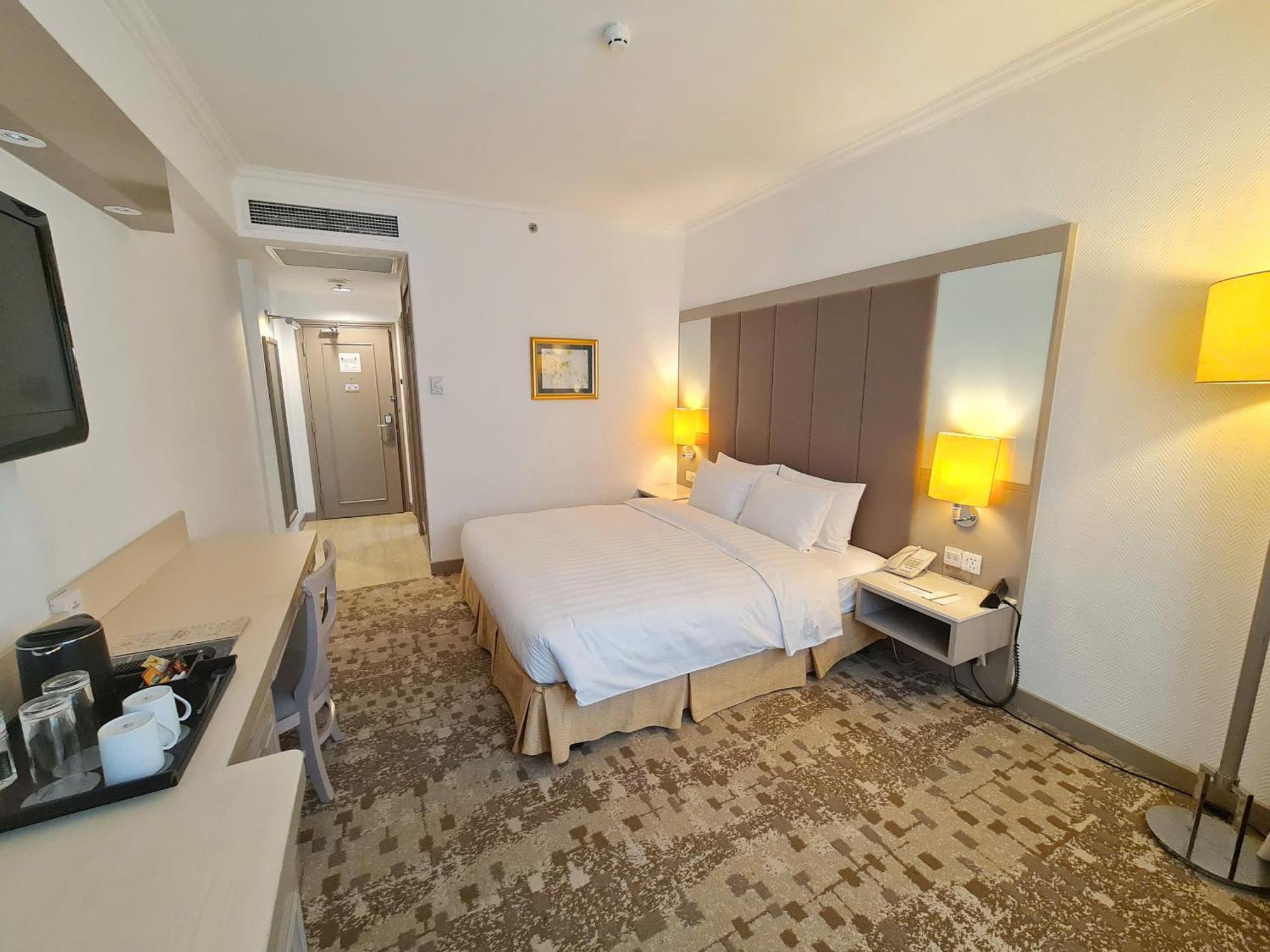 Superior King Room