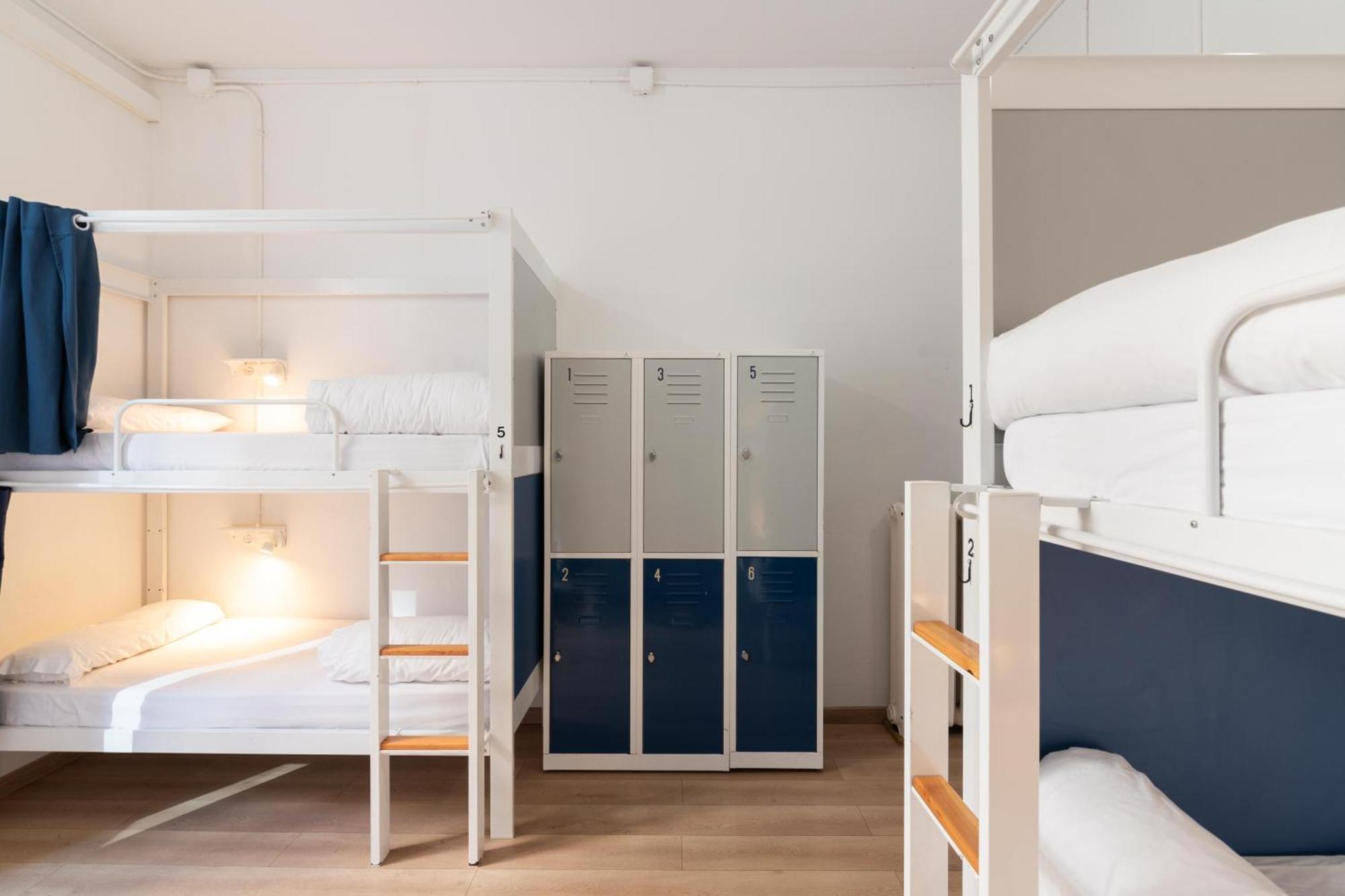 Bed 8-Bed Mixed Dormitory Room