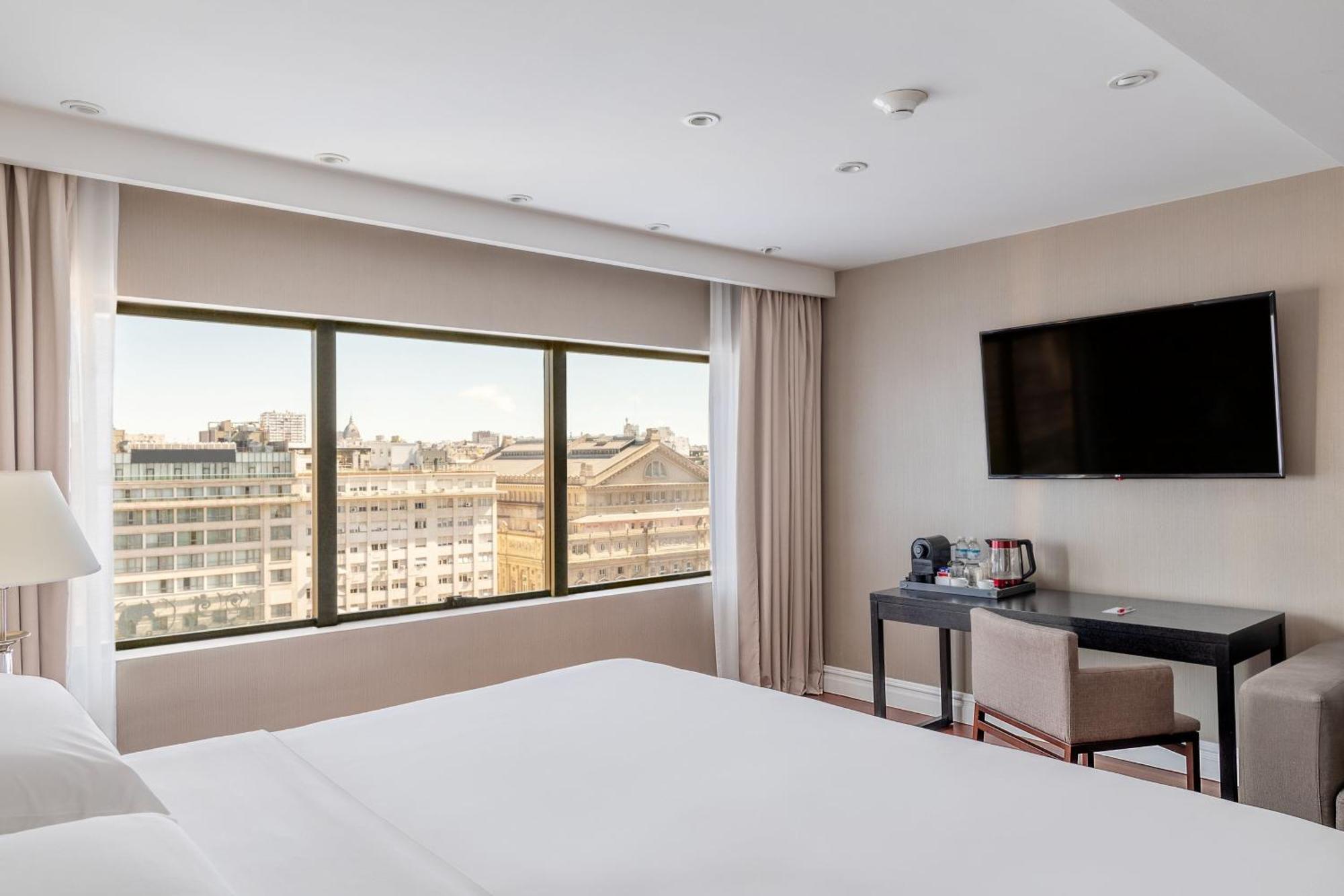 City View Guest room 1 King