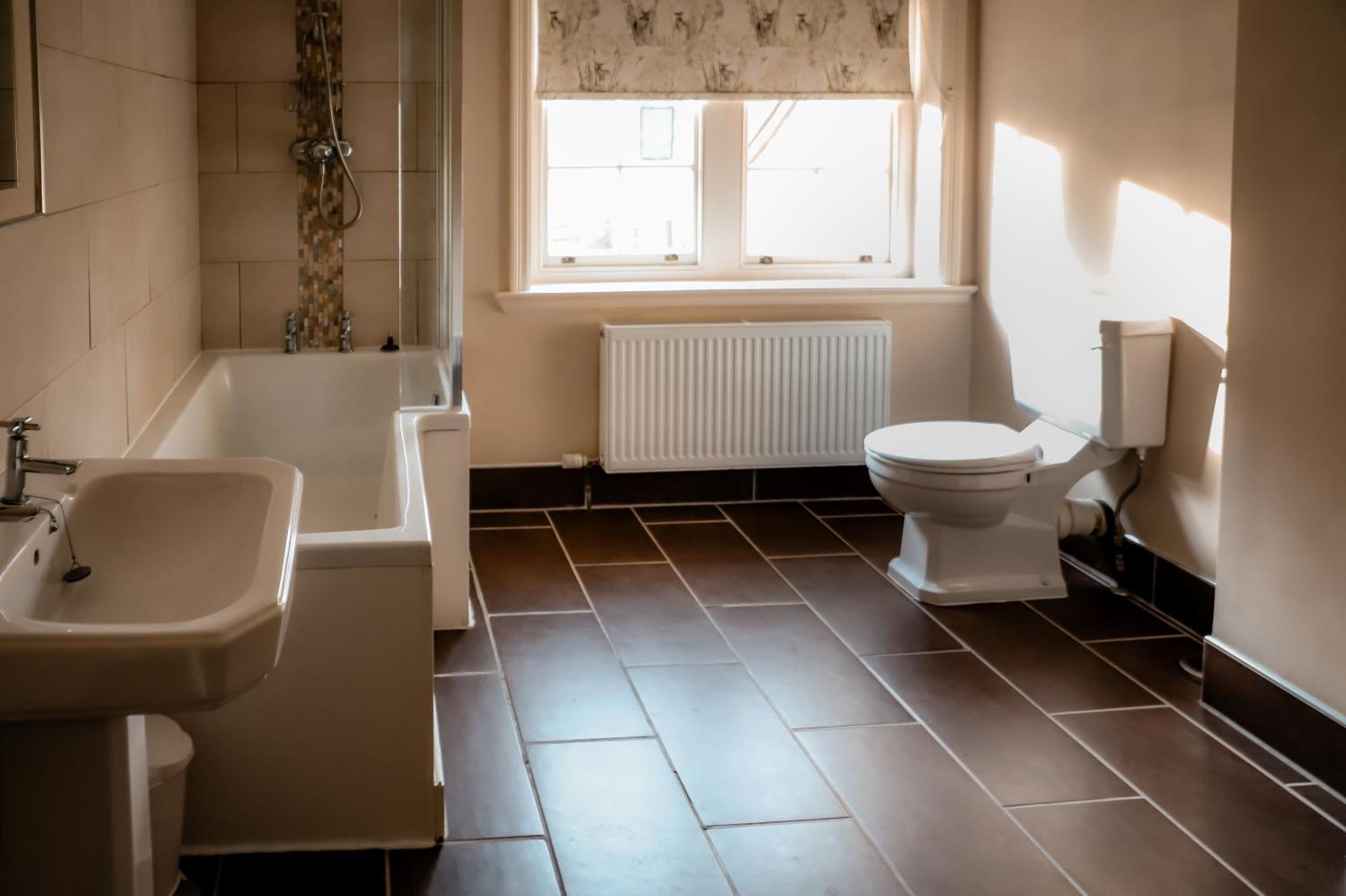 Family Room Private Bathroom