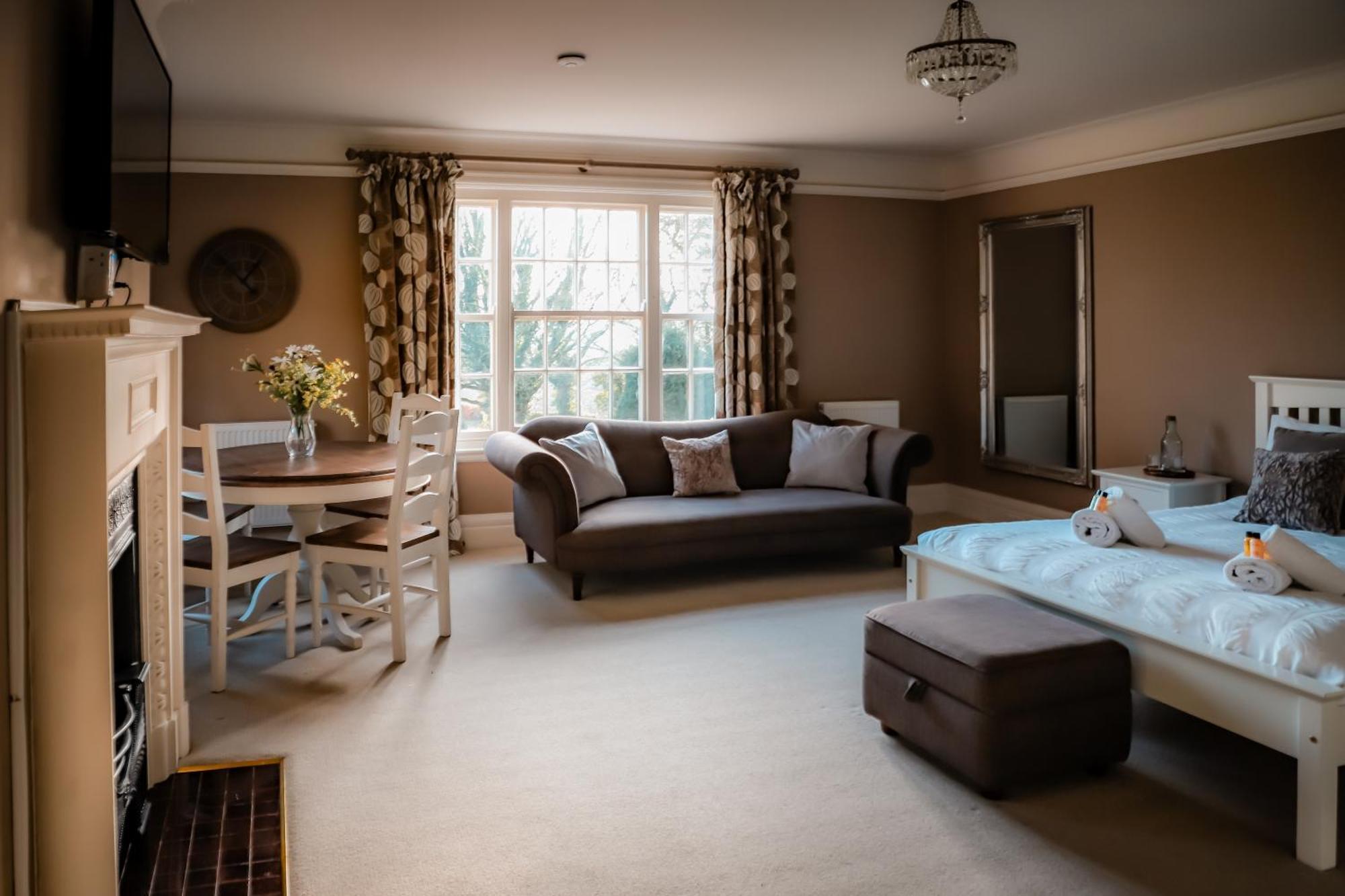 Superior King Room