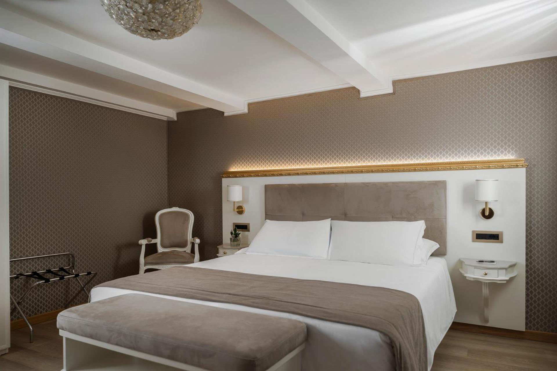 Classic Double or Twin Room