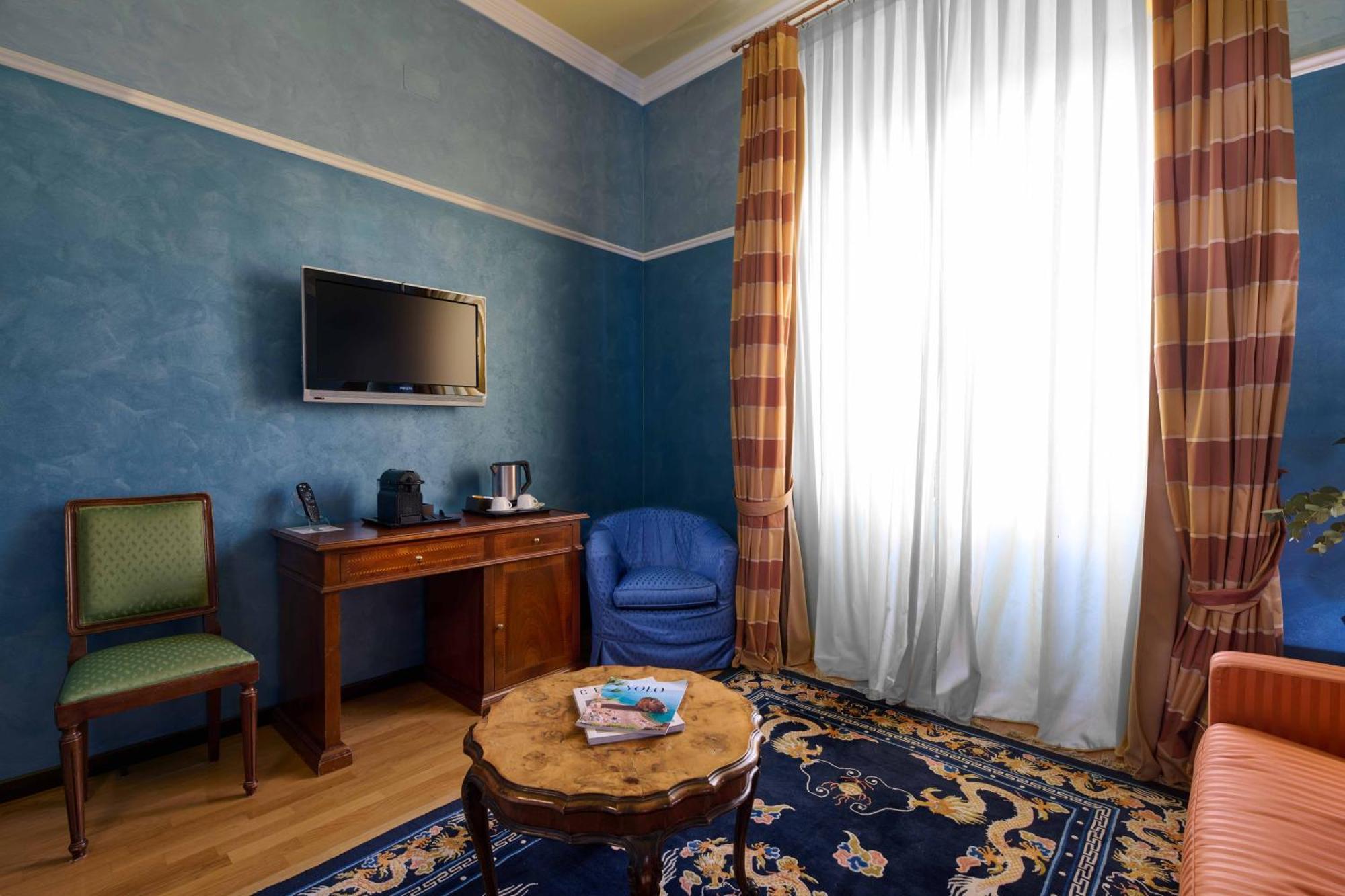 Junior Suite Spa Bath Spa Access