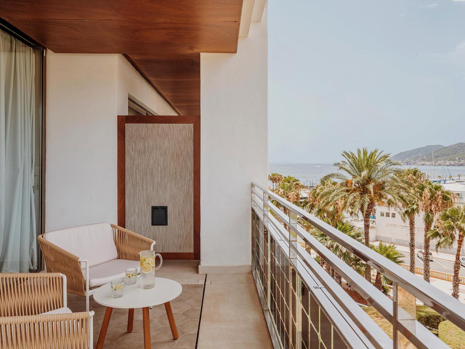 Premier Double Room & SPA access view to the Bay