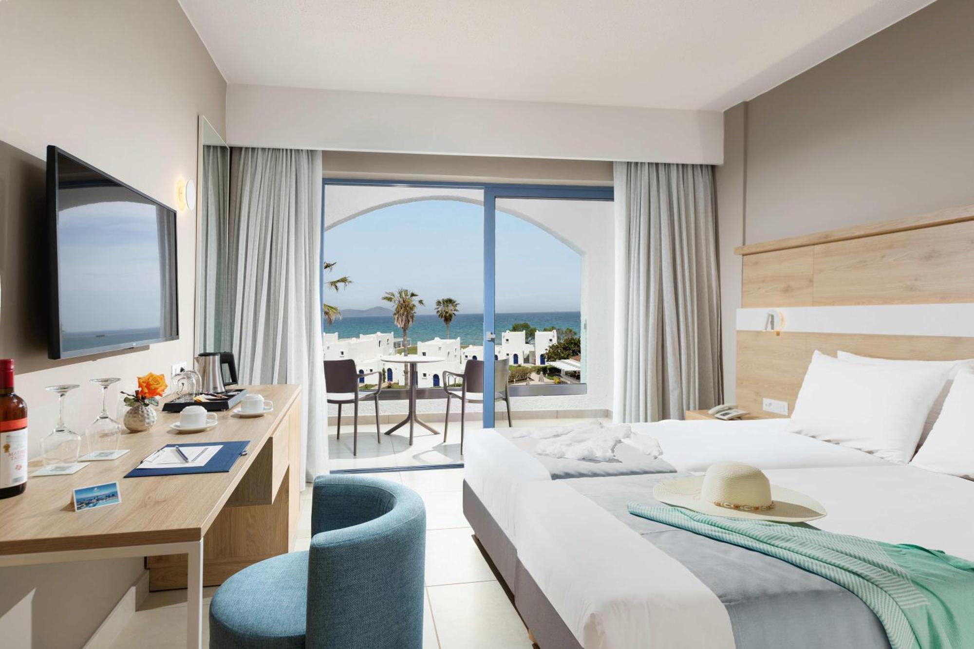 Select double room main building sea view
