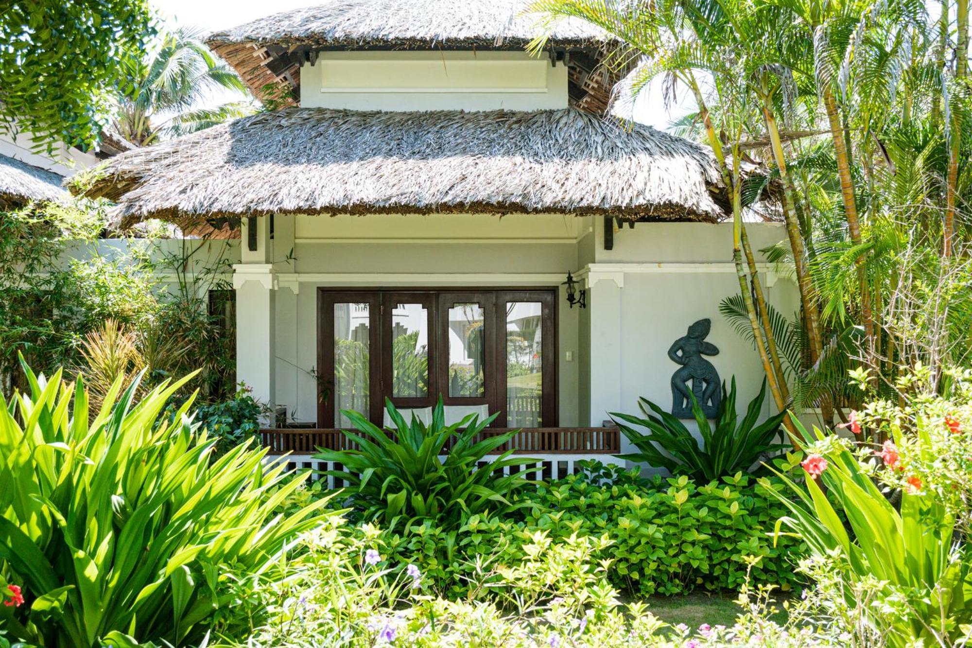 Bungalow Terrace Garden View