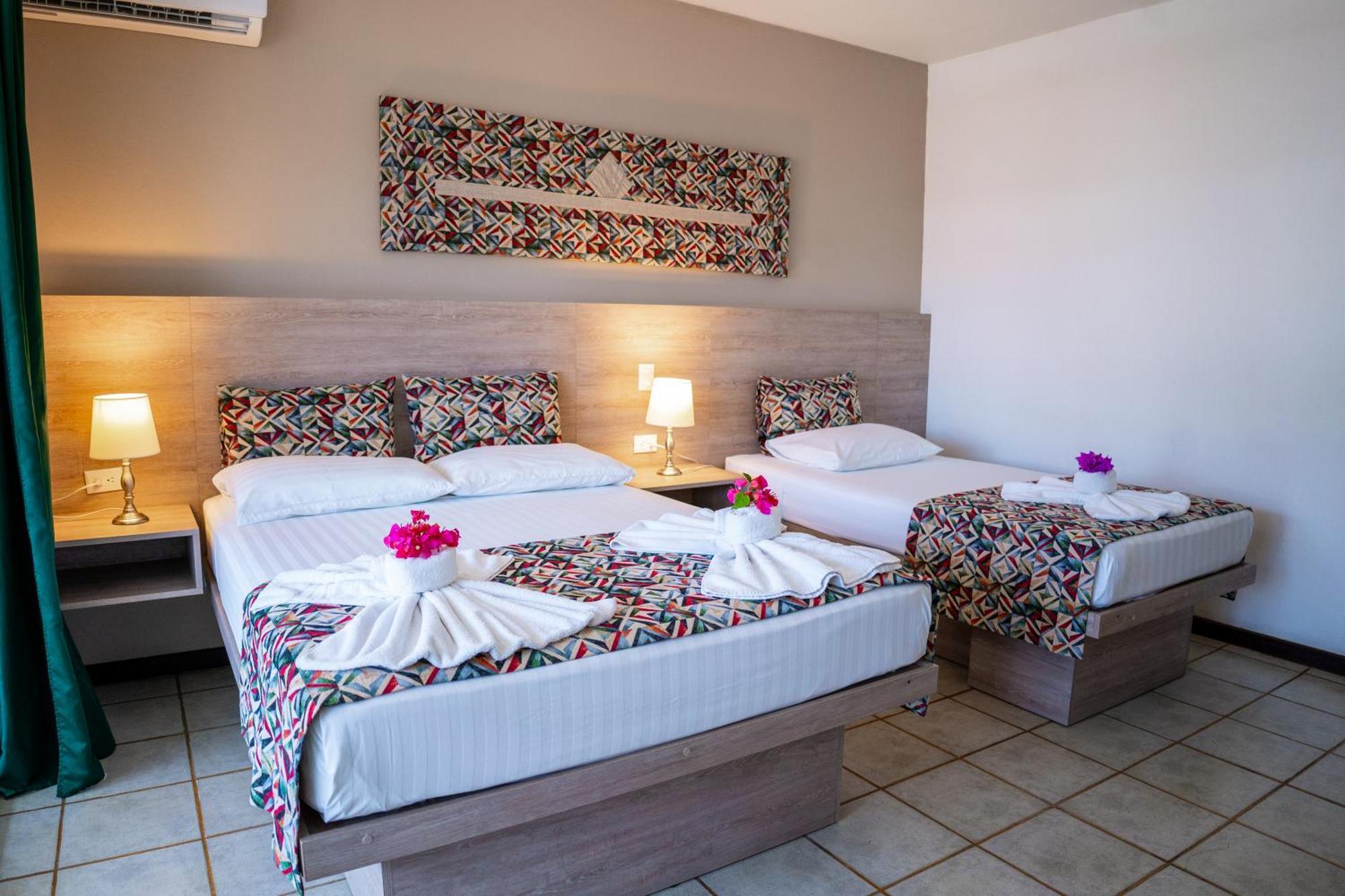 Triple Room Main Street View