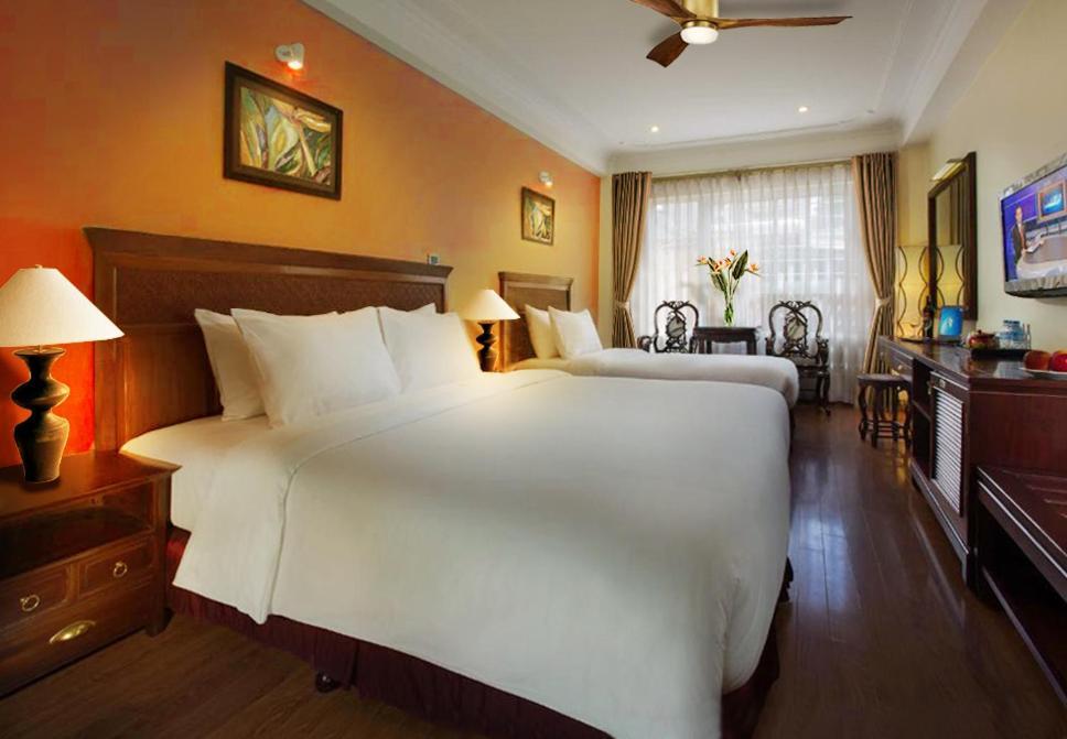 Deluxe Family Room