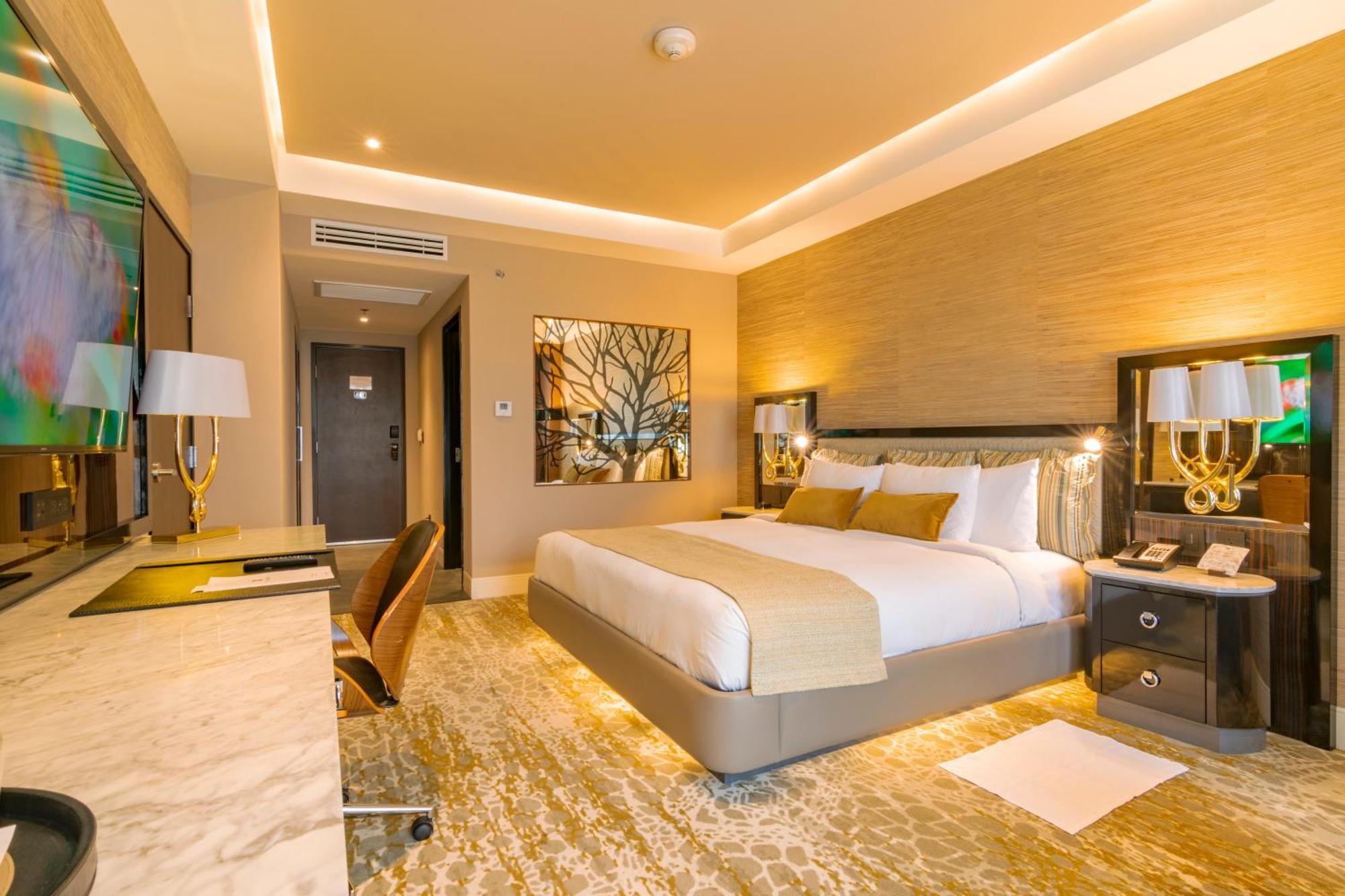 Quarto Premium com 1 Cama King-size