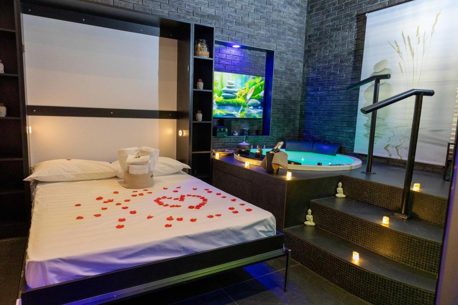 Double Room Spa Bath