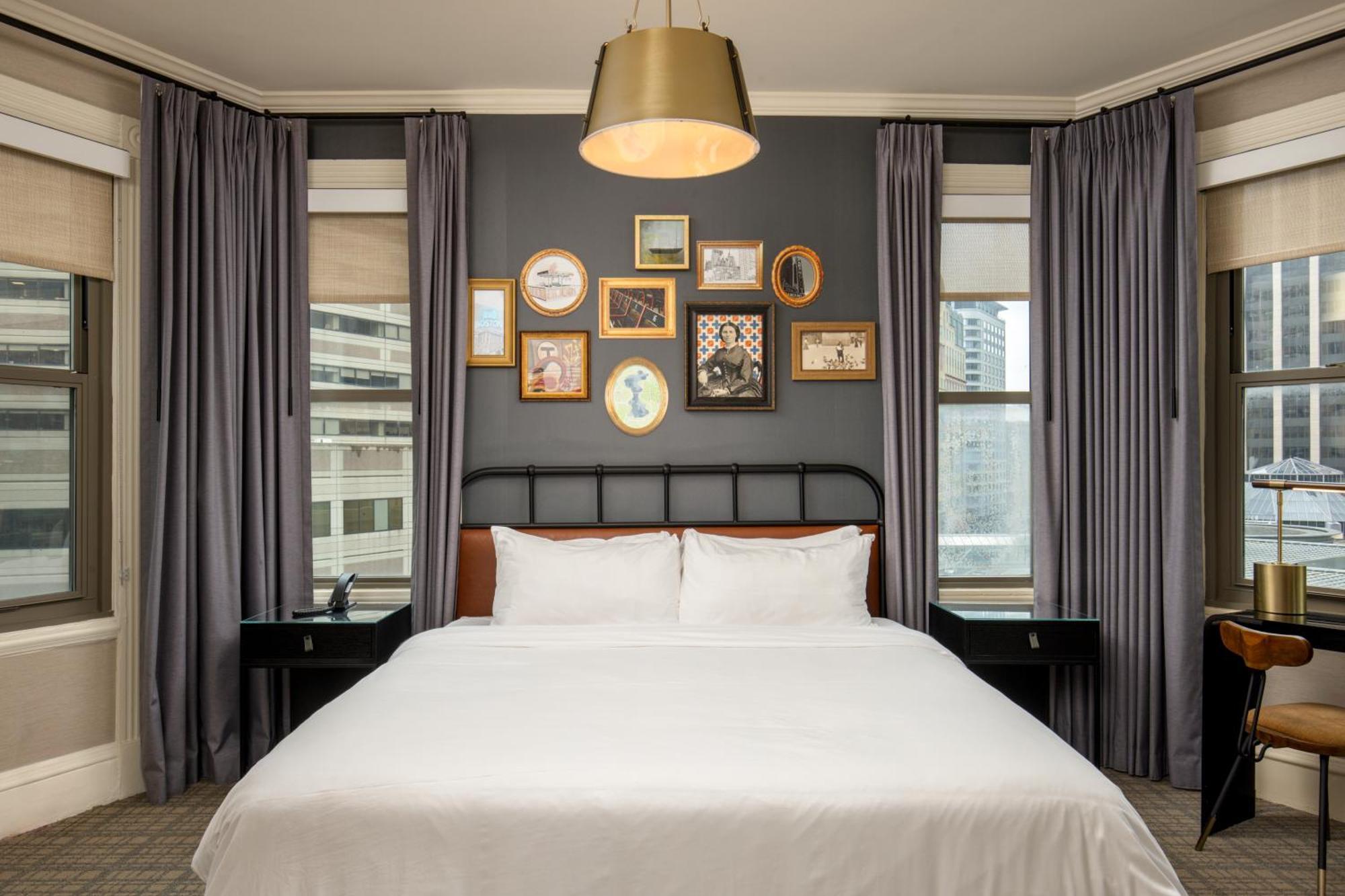 Premier Edge King Room