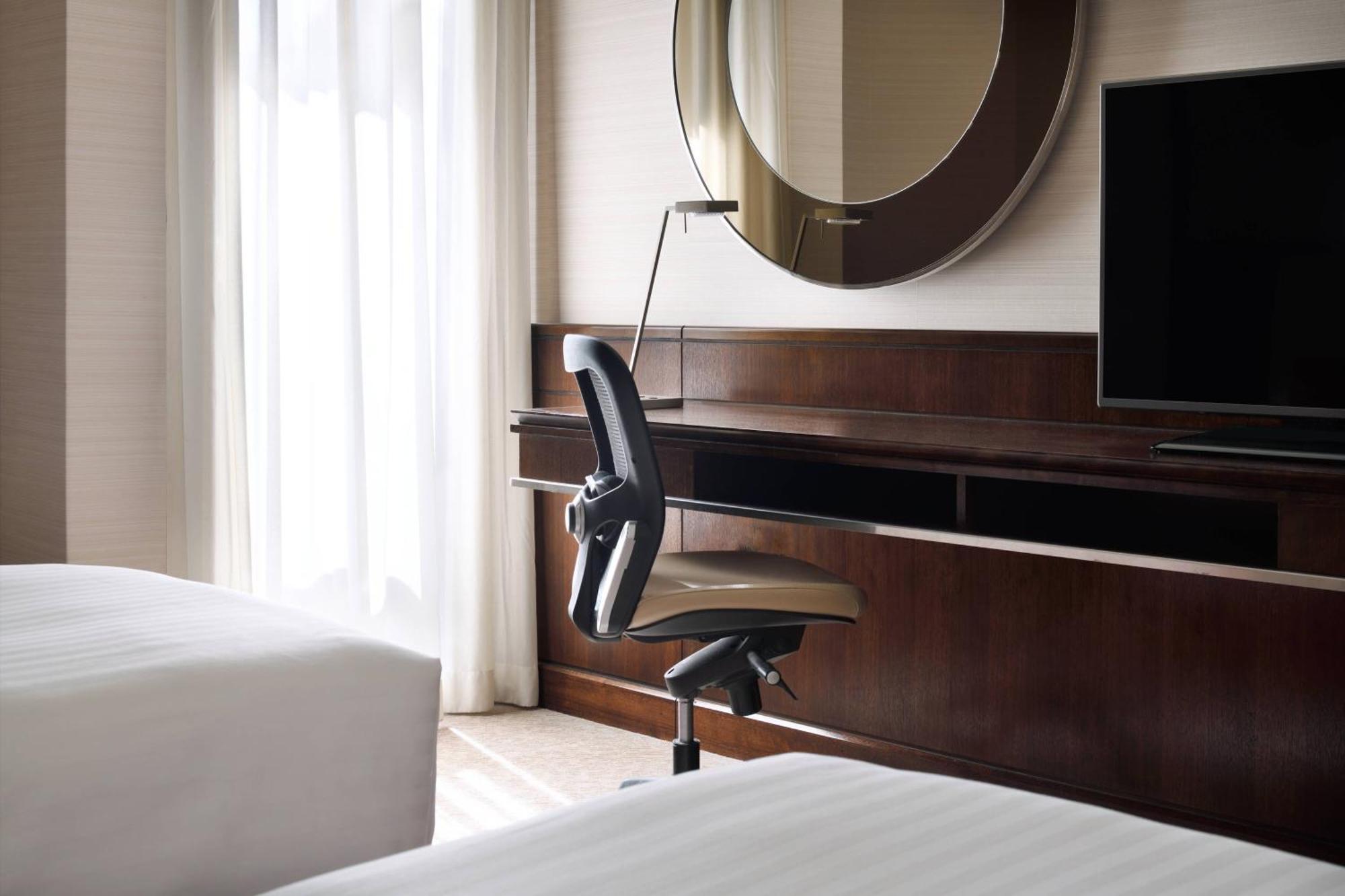 Guest room 2 Twin or Single Beds