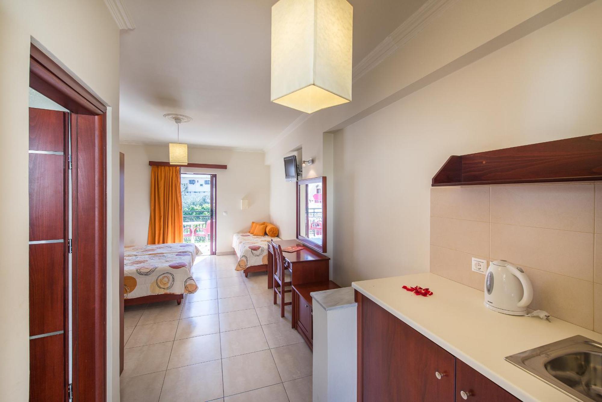 Double or Twin Room Balcony