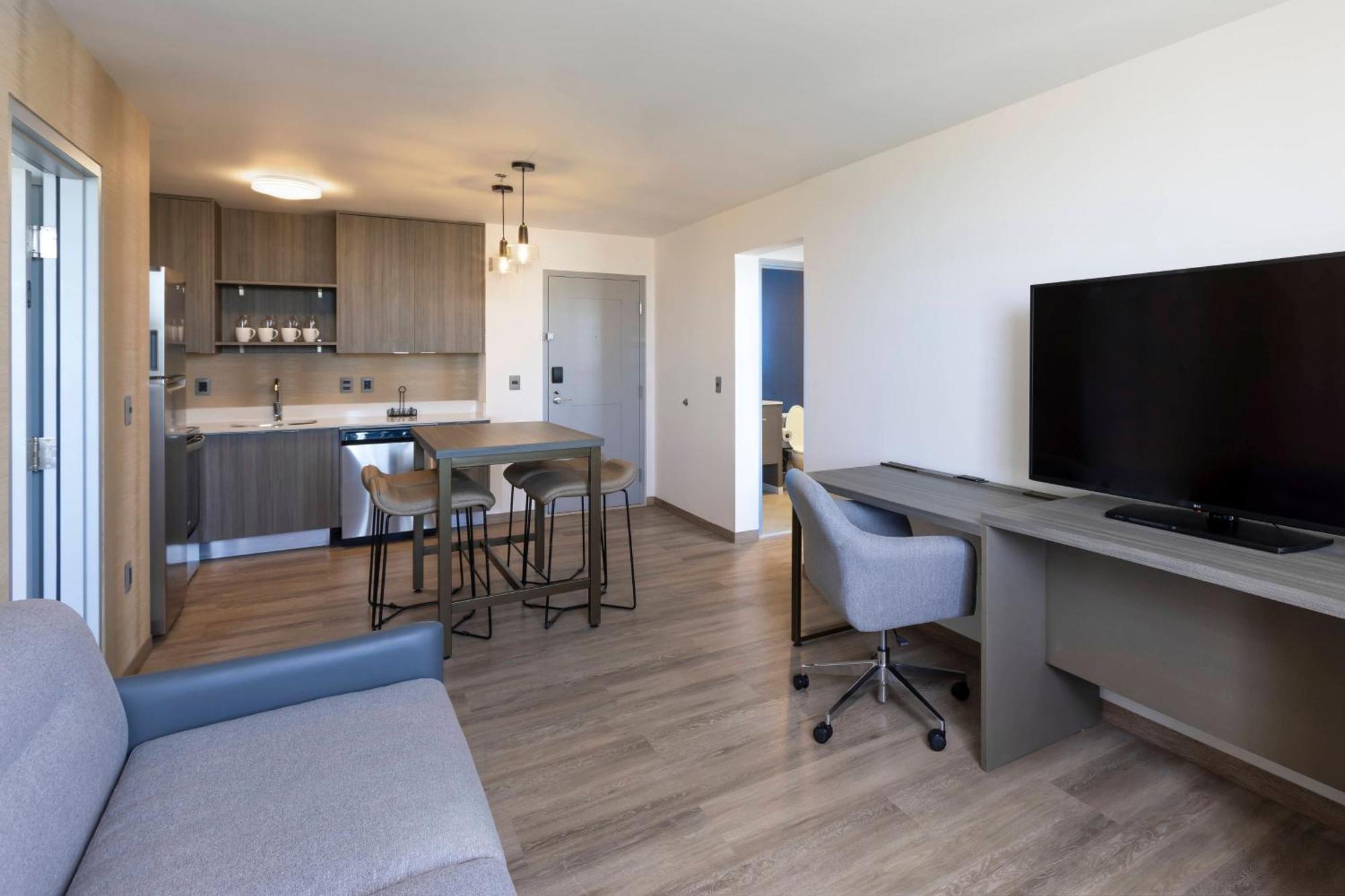 2 Bedroom Suite Balcony