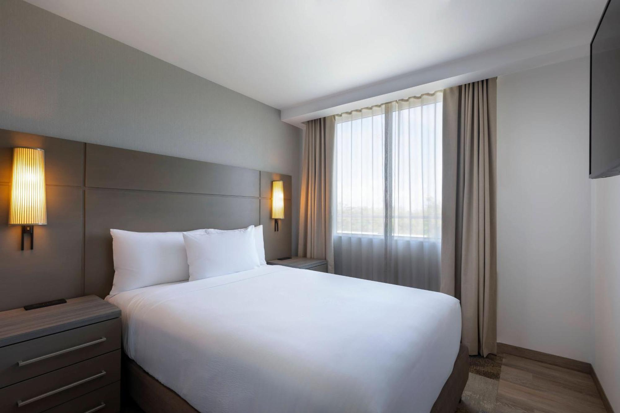 2 Bedroom Suite Balcony