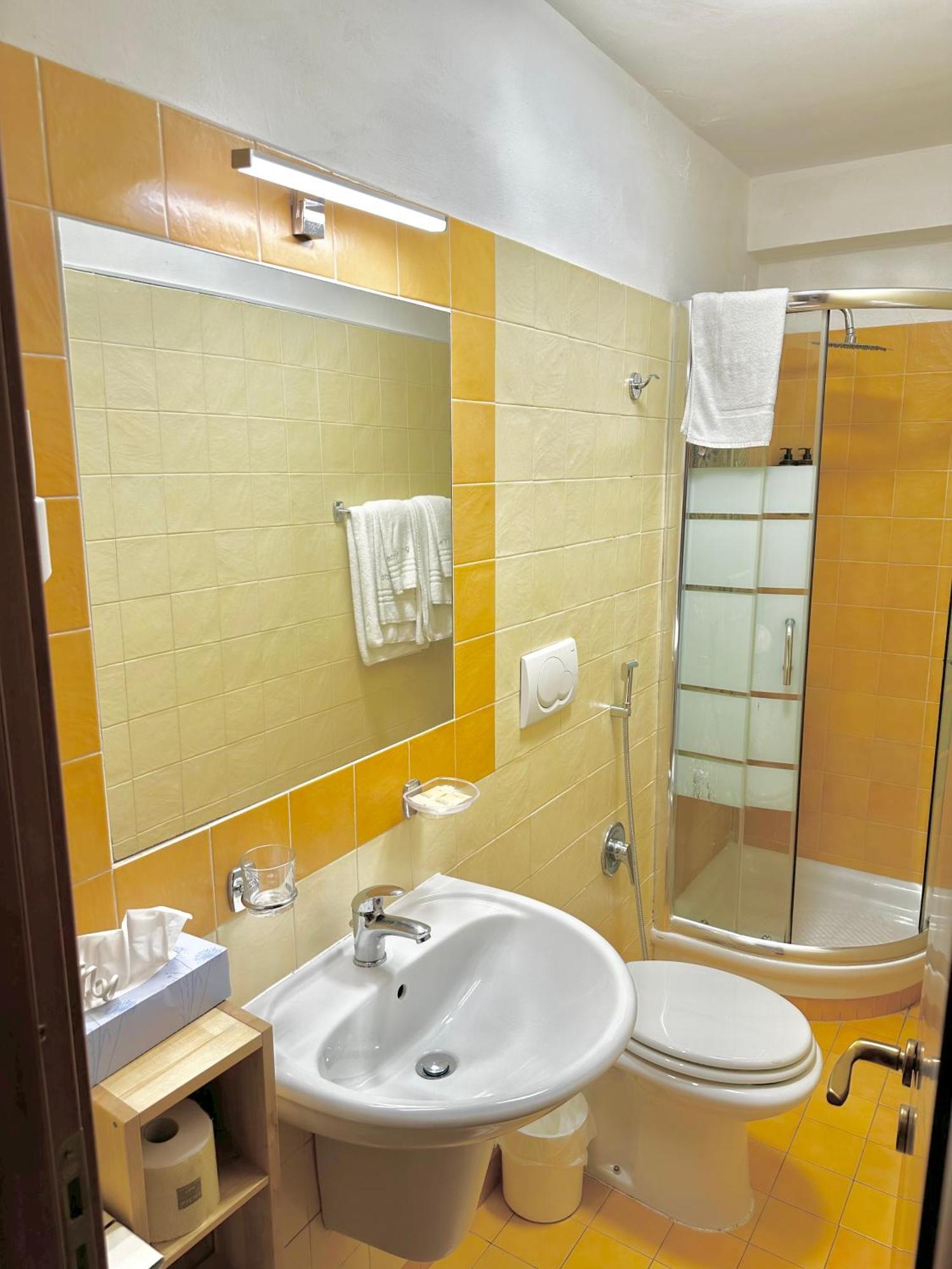Superior Double or Twin Room Mountain Sea View