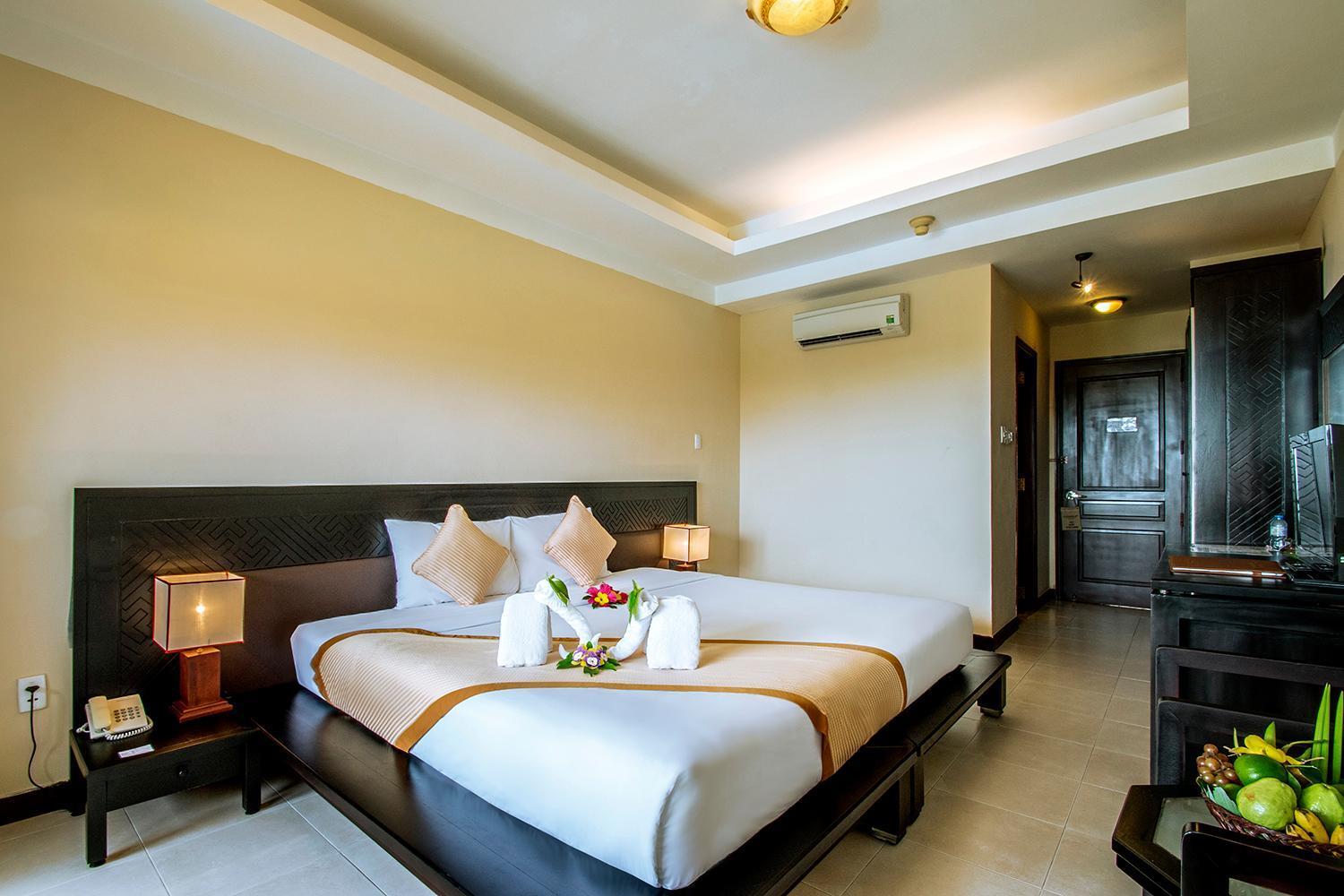 Deluxe Double or Twin Room Balcony Ocean View