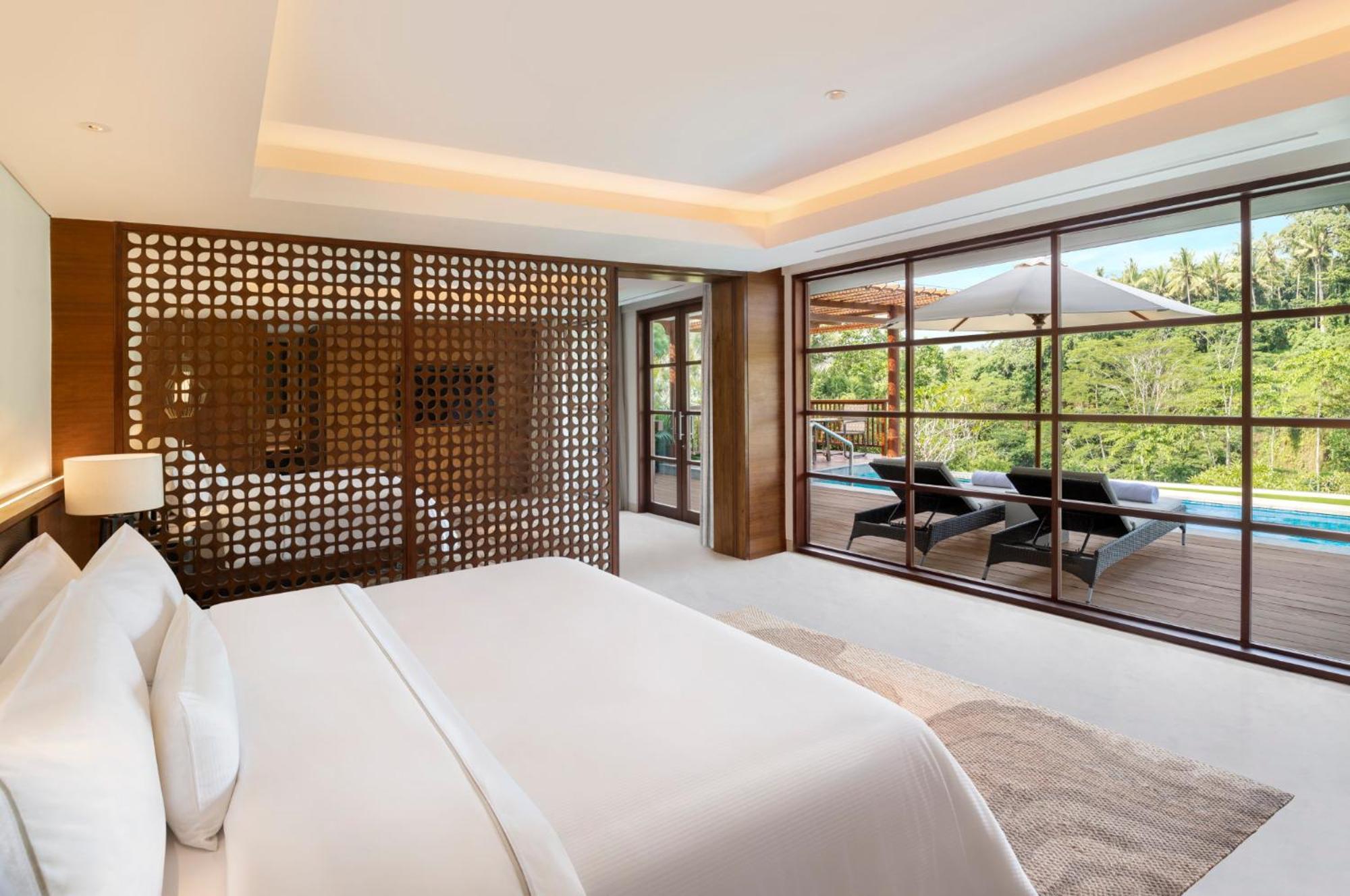 Villa 1 King Bed Resort View Balcony 1x Afternoon Tea per 2 Pax Access to the Farm Family Activities Daily Yoga Daily Aquacise 24-Hour Access to the Westin WORKOUT®️ Fitness Studio