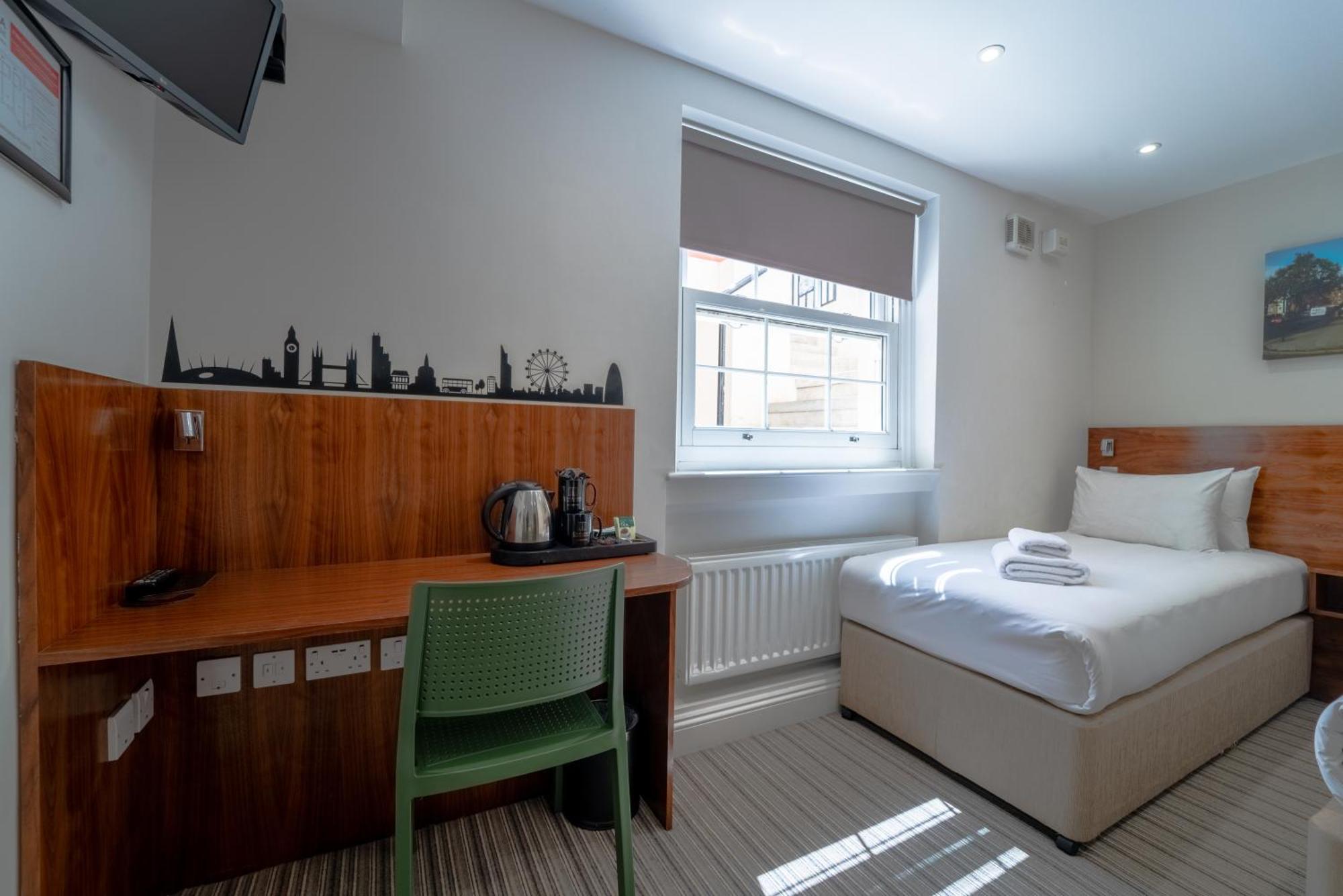 Premium Triple Room