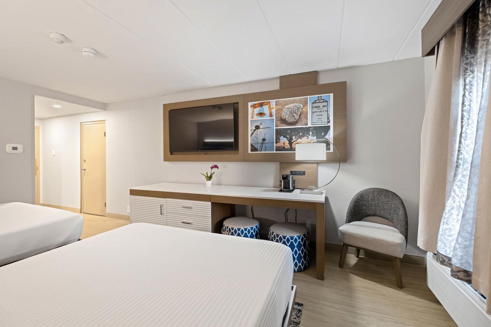 Non-Smoking Deluxe Room