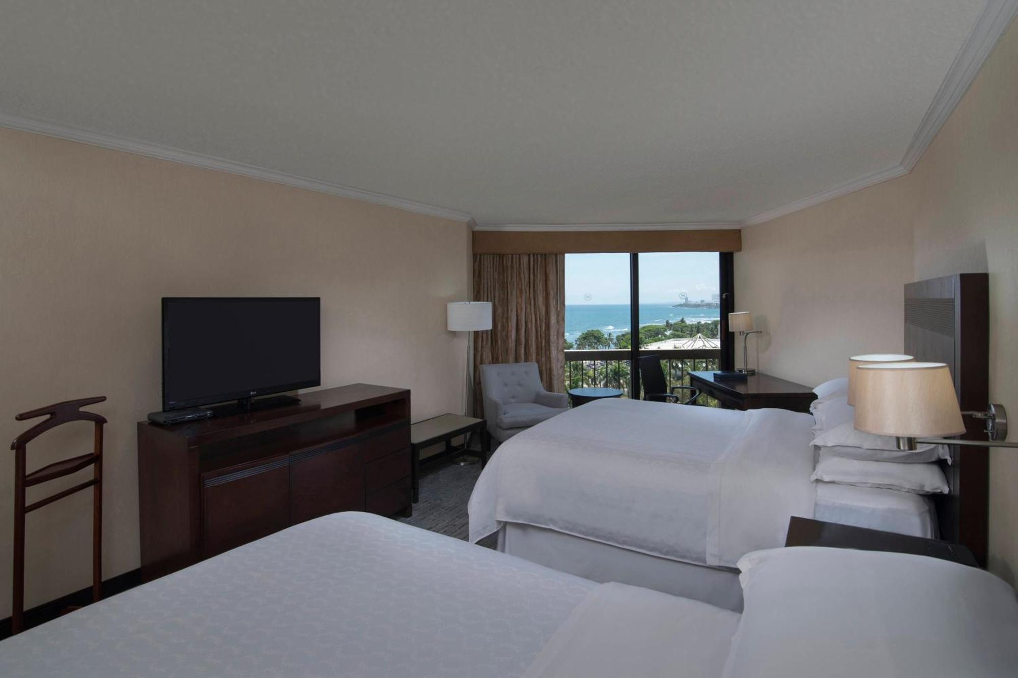 Larger Guest room 2 Queen Ocean view