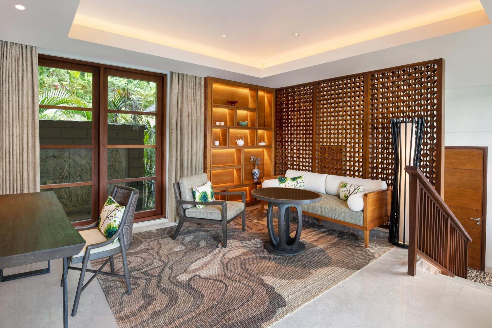 Villa 1 King Bed Resort View Balcony 1x Afternoon Tea per 2 Pax Access to the Farm Family Activities Daily Yoga Daily Aquacise 24-Hour Access to the Westin WORKOUT®️ Fitness Studio