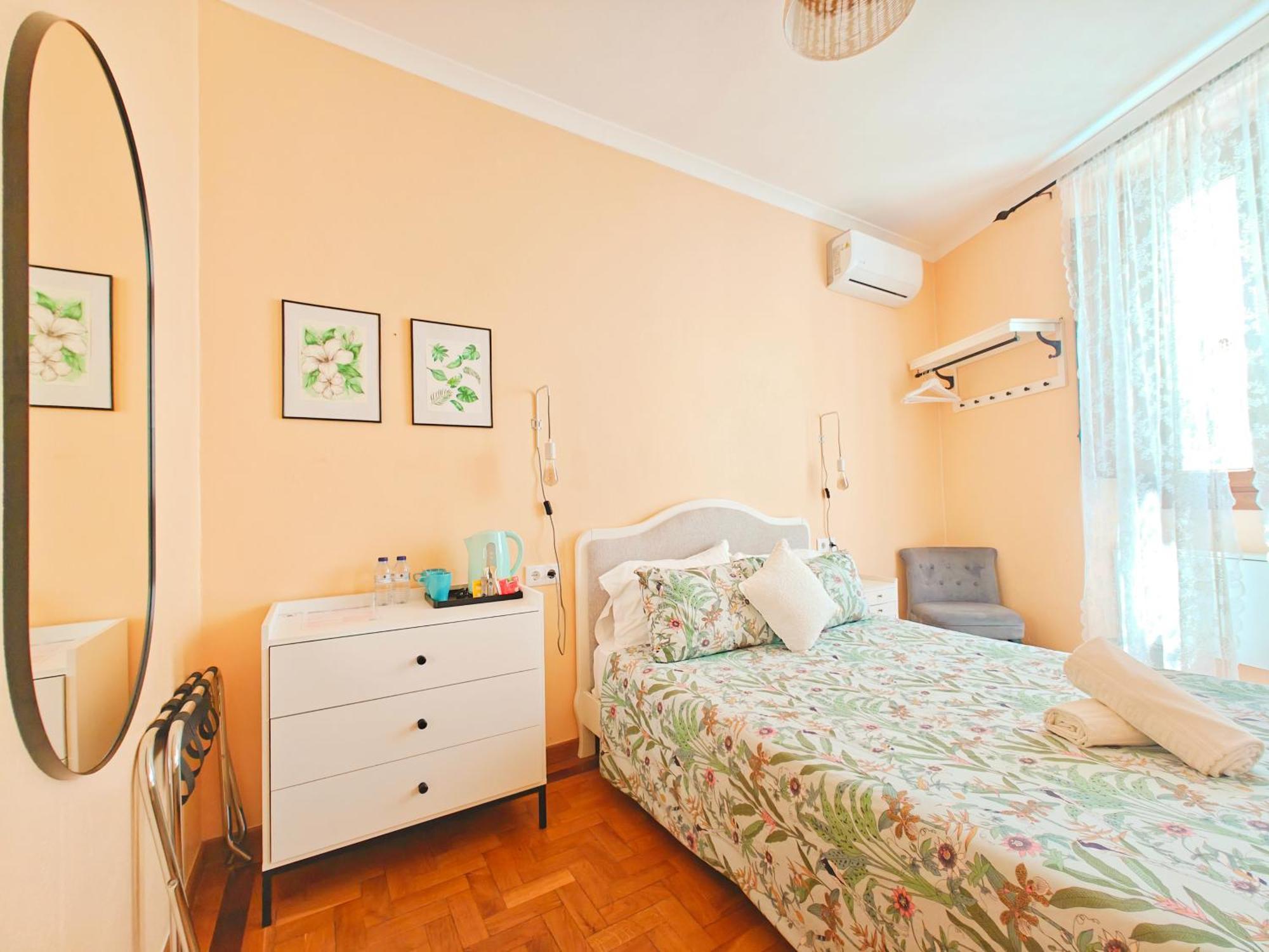 Double Room Private Bathroom