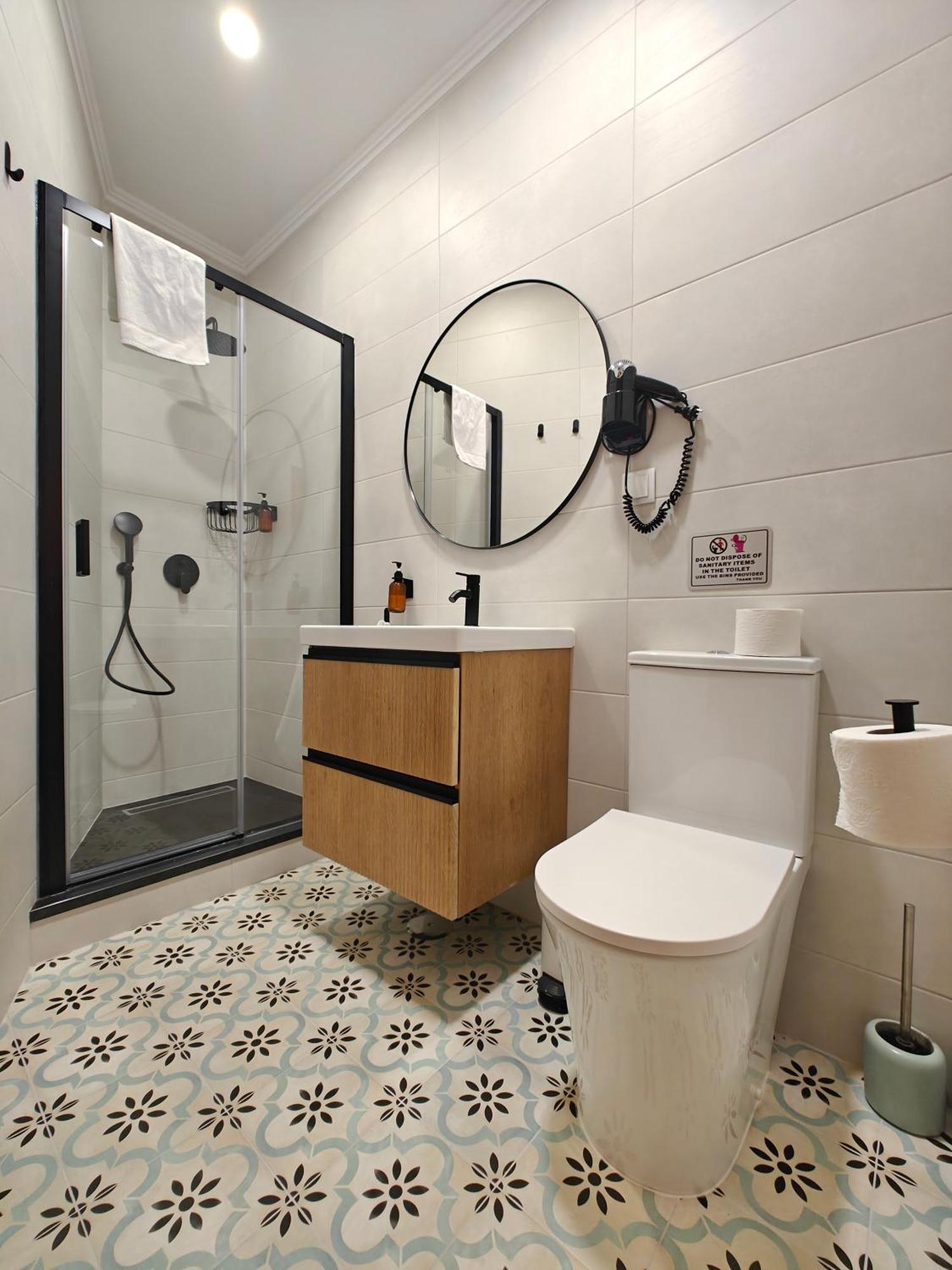 Triple Room Private Bathroom