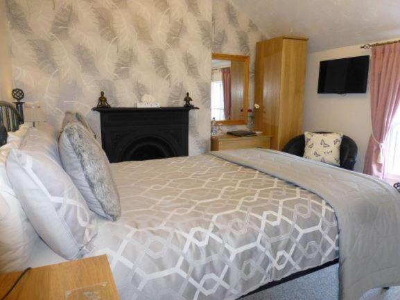 Double Room Private Bathroom