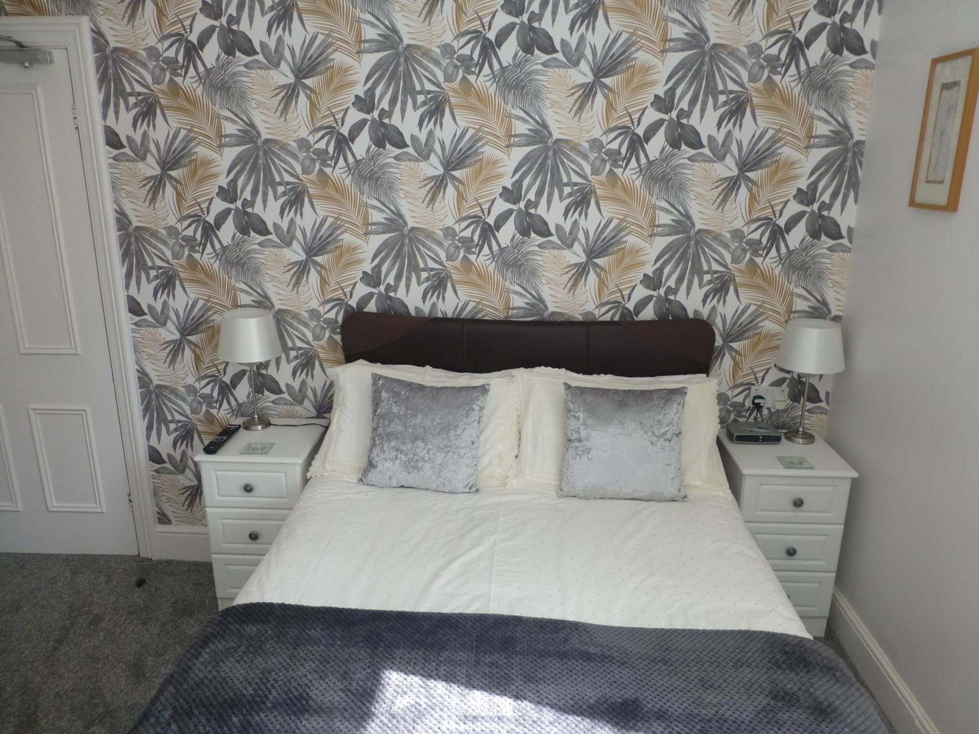 Double Room Private Bathroom