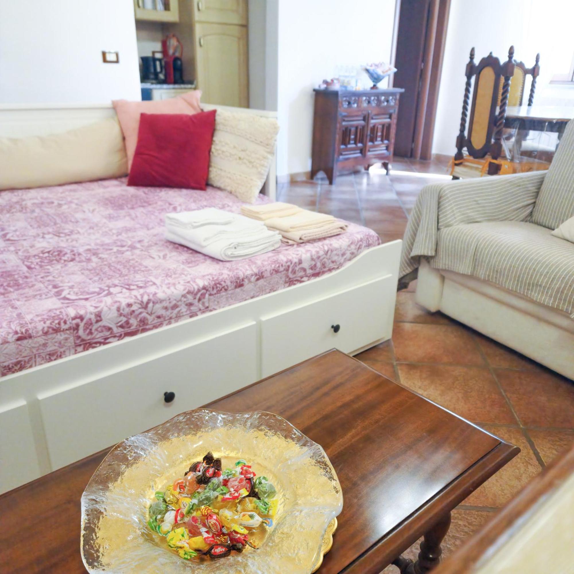 Deluxe One-Bedroom Apartment Garden View