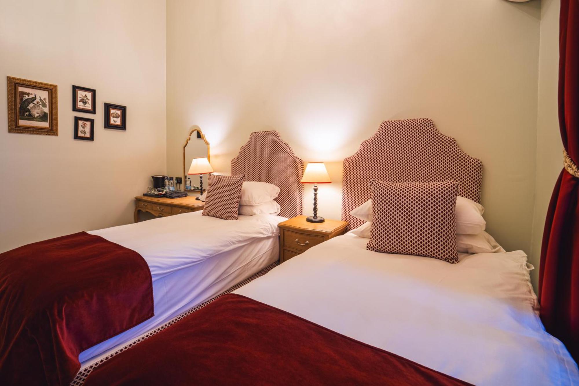 Luxury Twin Room
