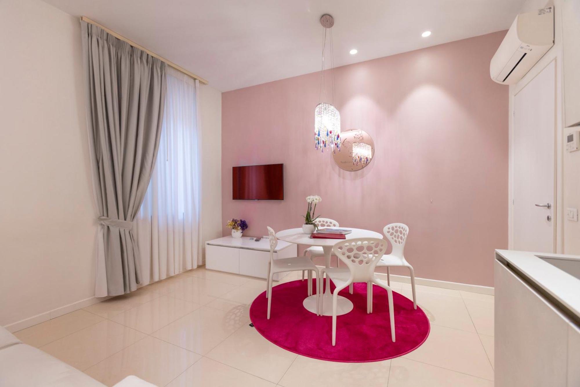One-Bedroom Apartment 2