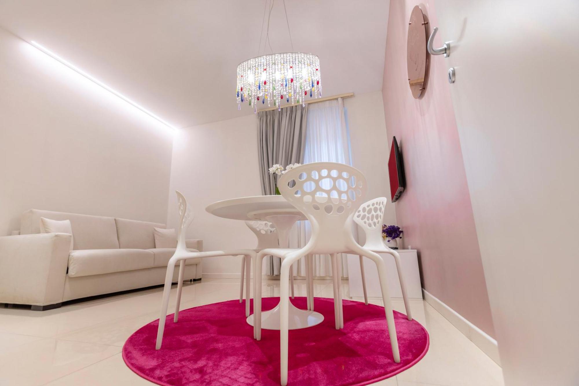 One-Bedroom Apartment 2
