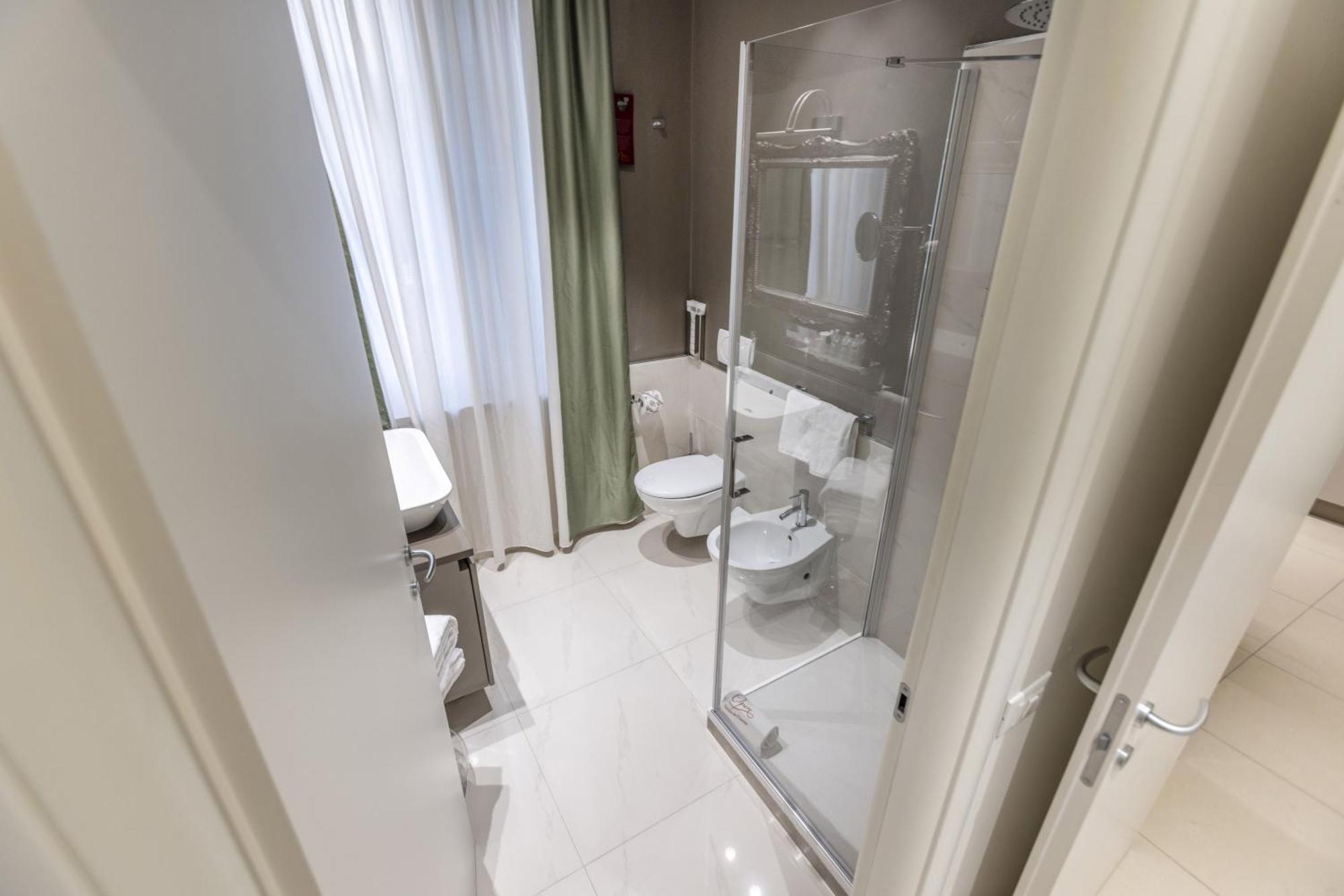 One-Bedroom Apartment 2