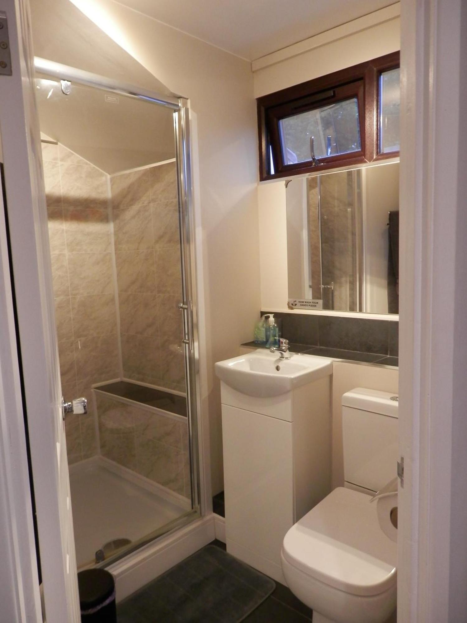 Double Room Private Bathroom