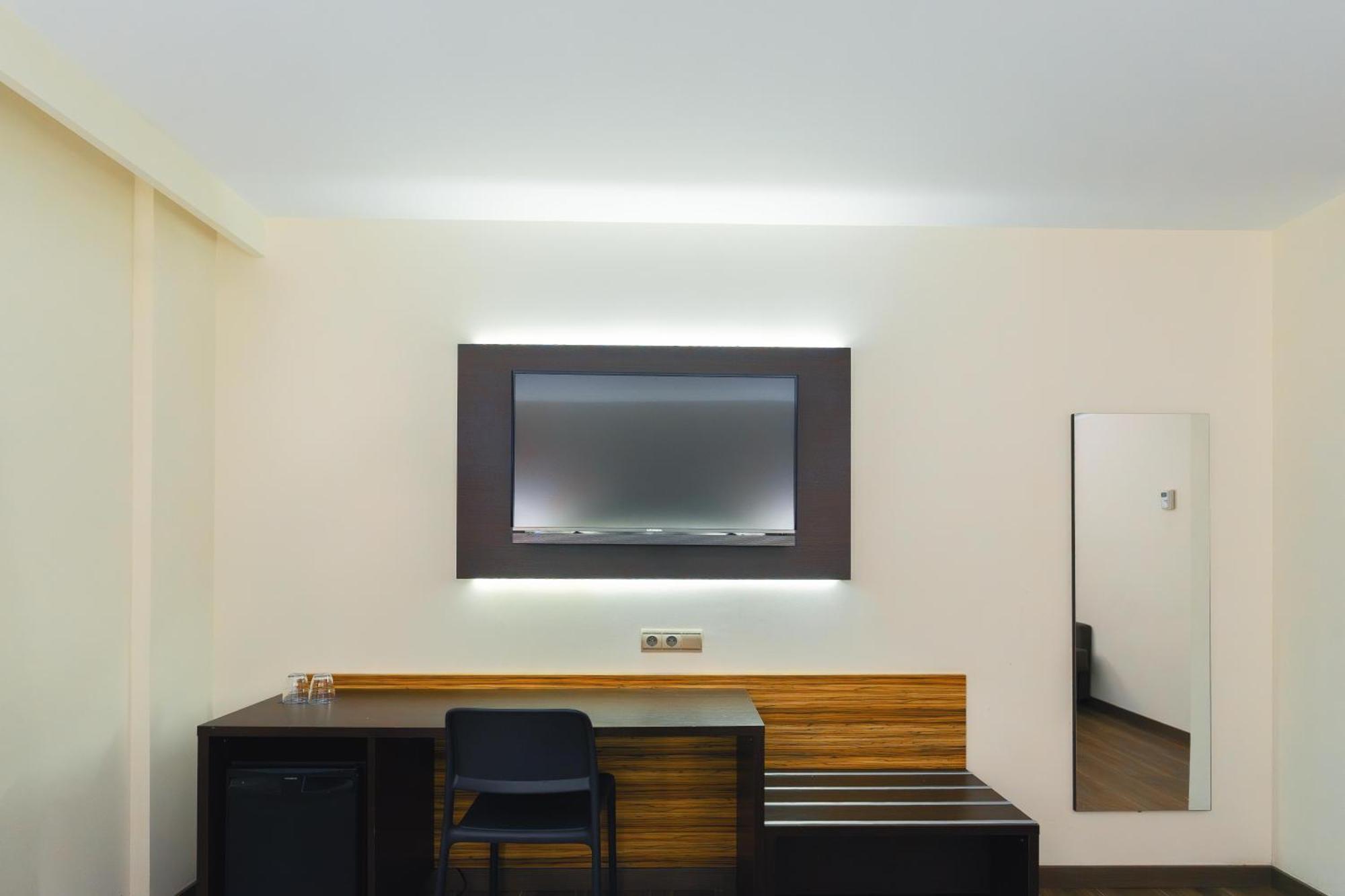 Grand Comfort Family Room