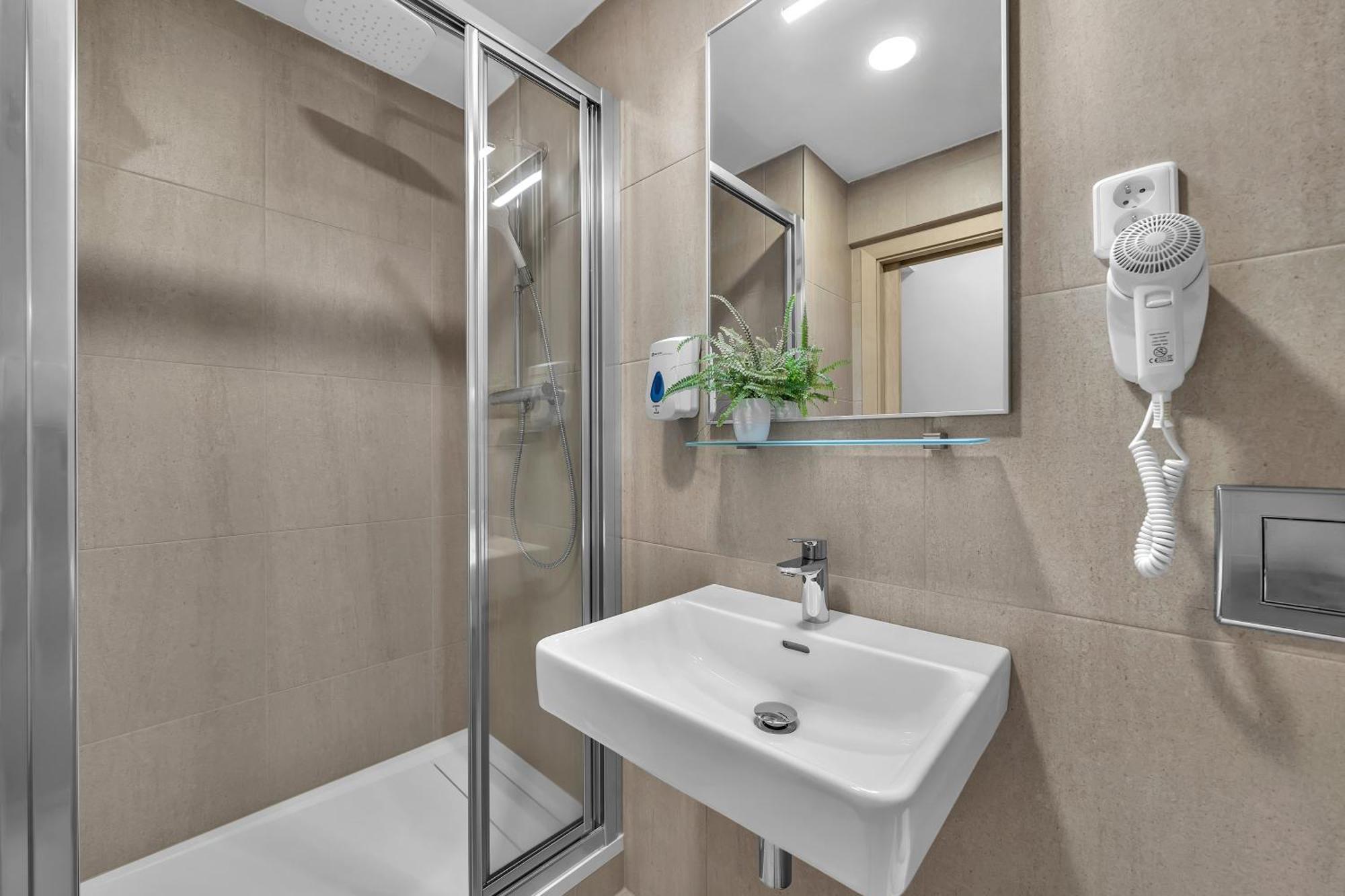 Standard Single Room