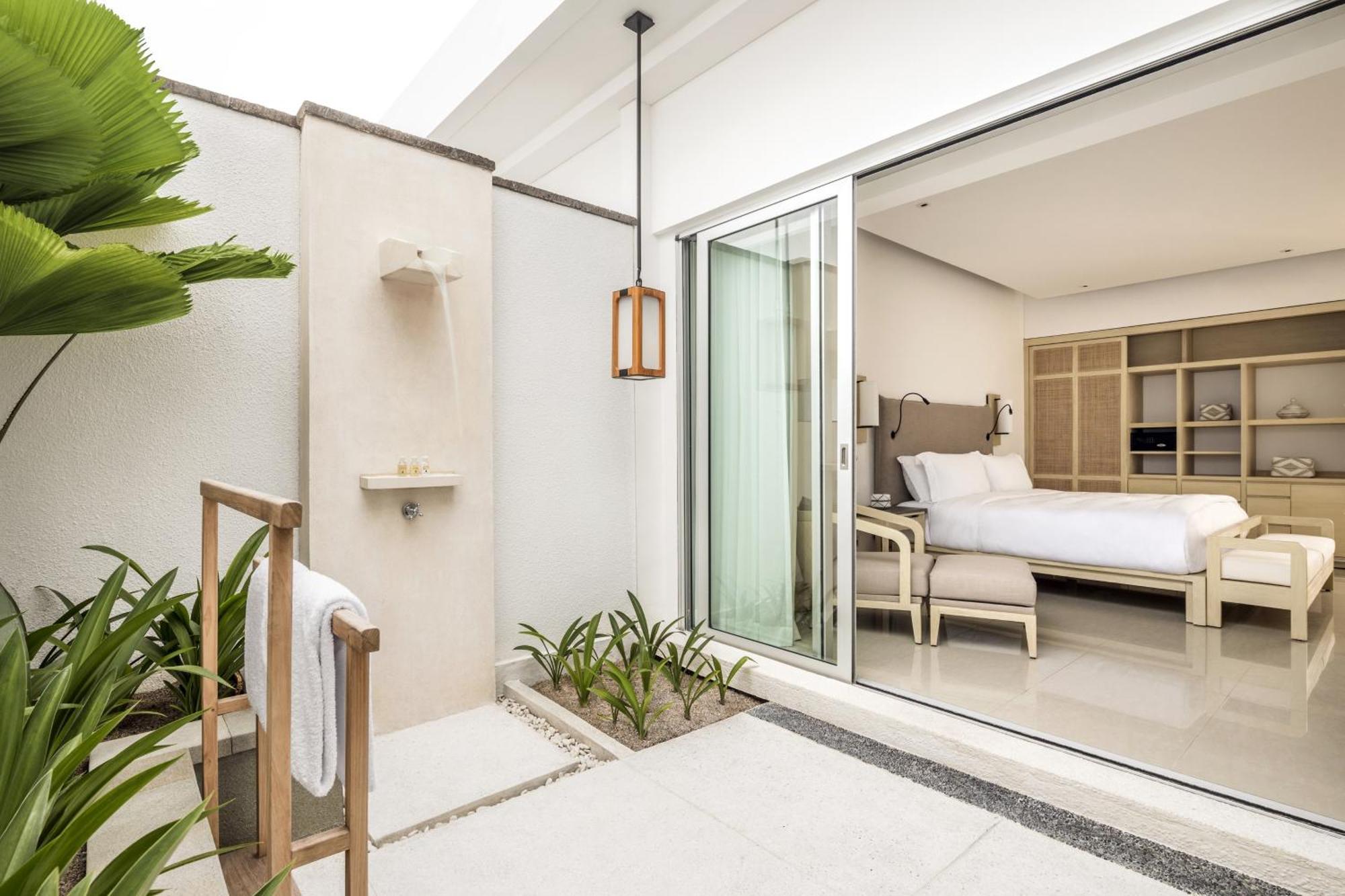 Garden Patio Room