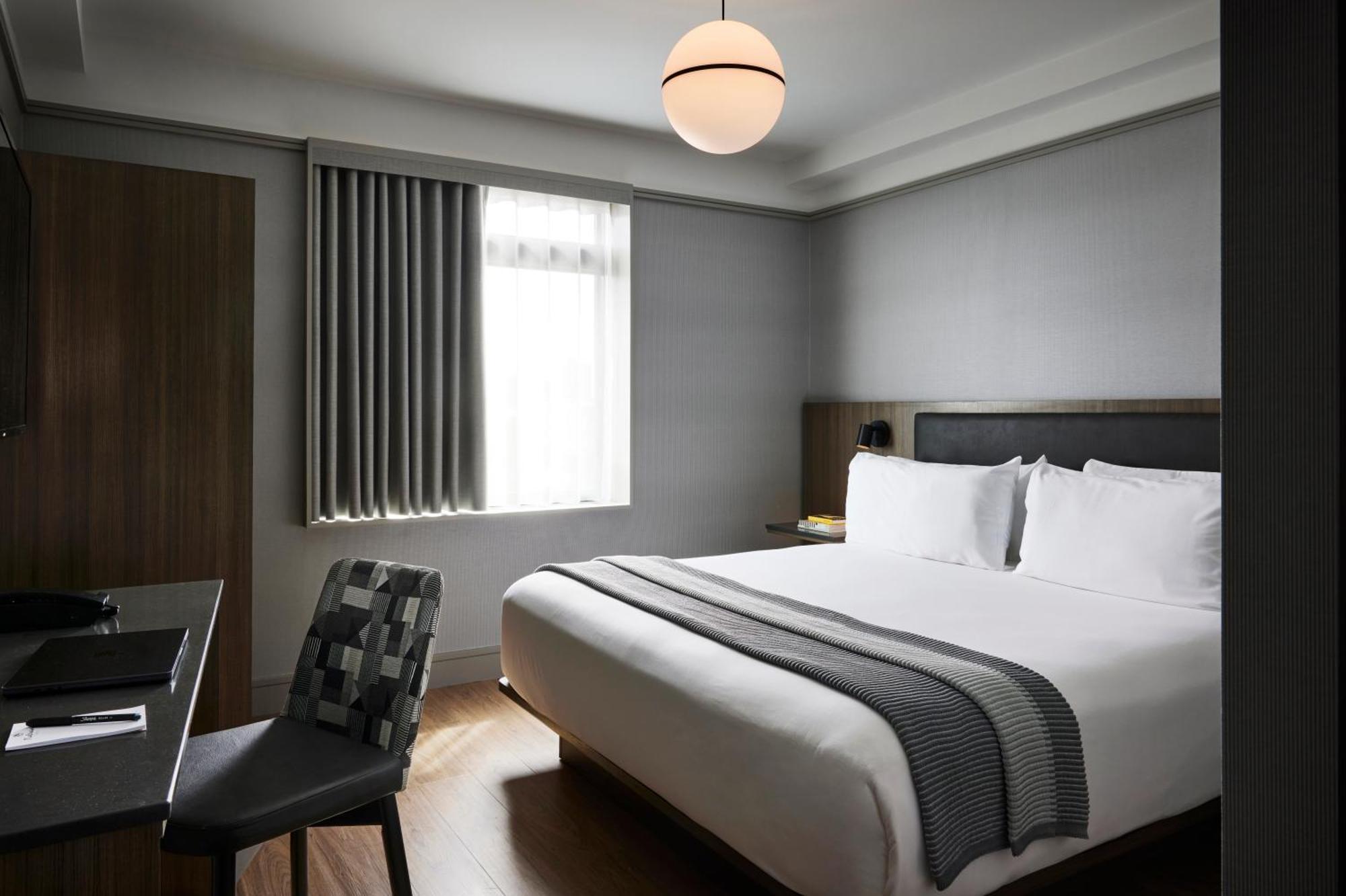 Standard King Room