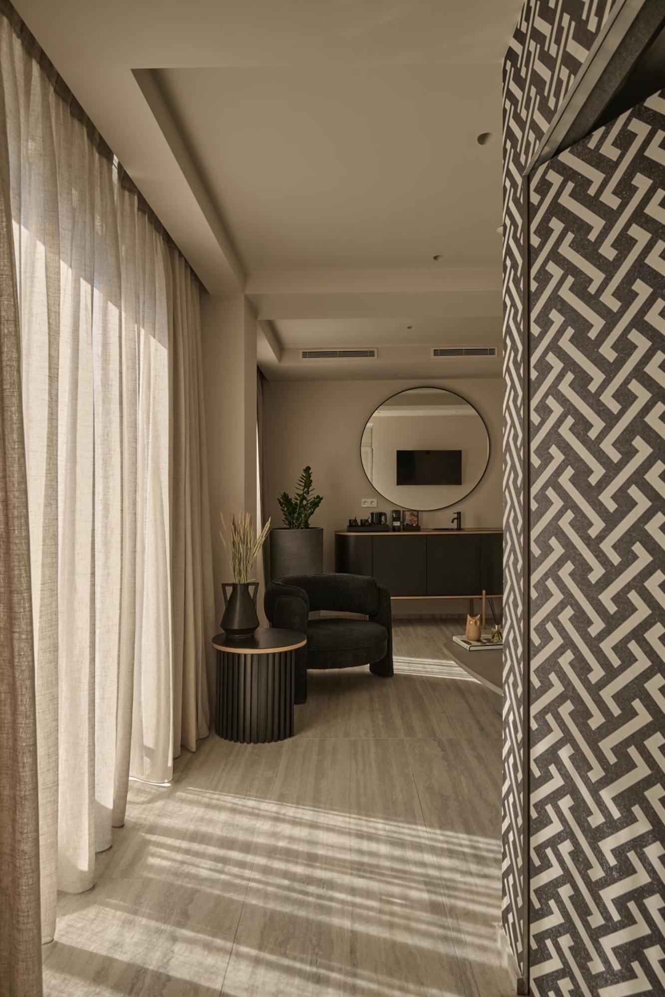 Acropolis One Bedroom King Suite