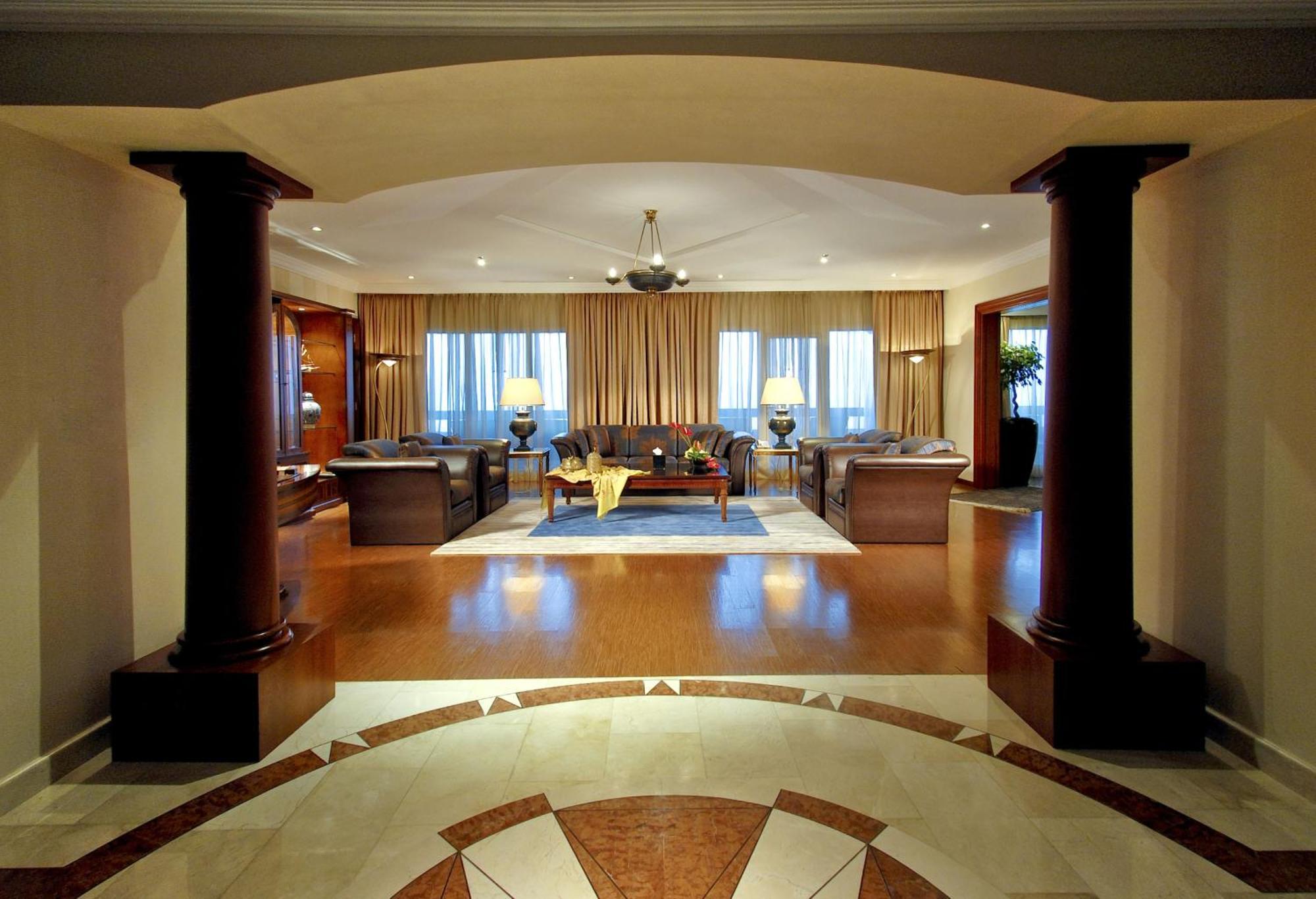 Suite Royal con vistas al mar