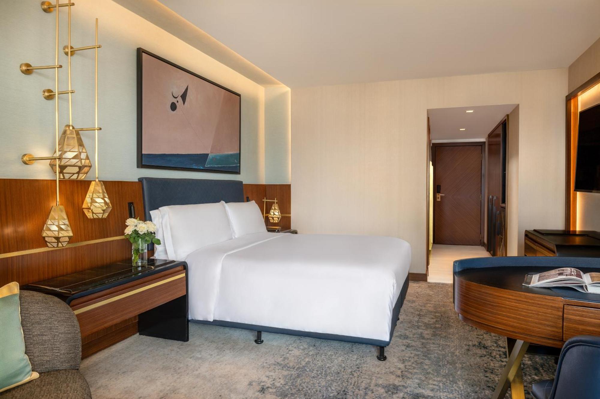 Deluxe King Room Nile View