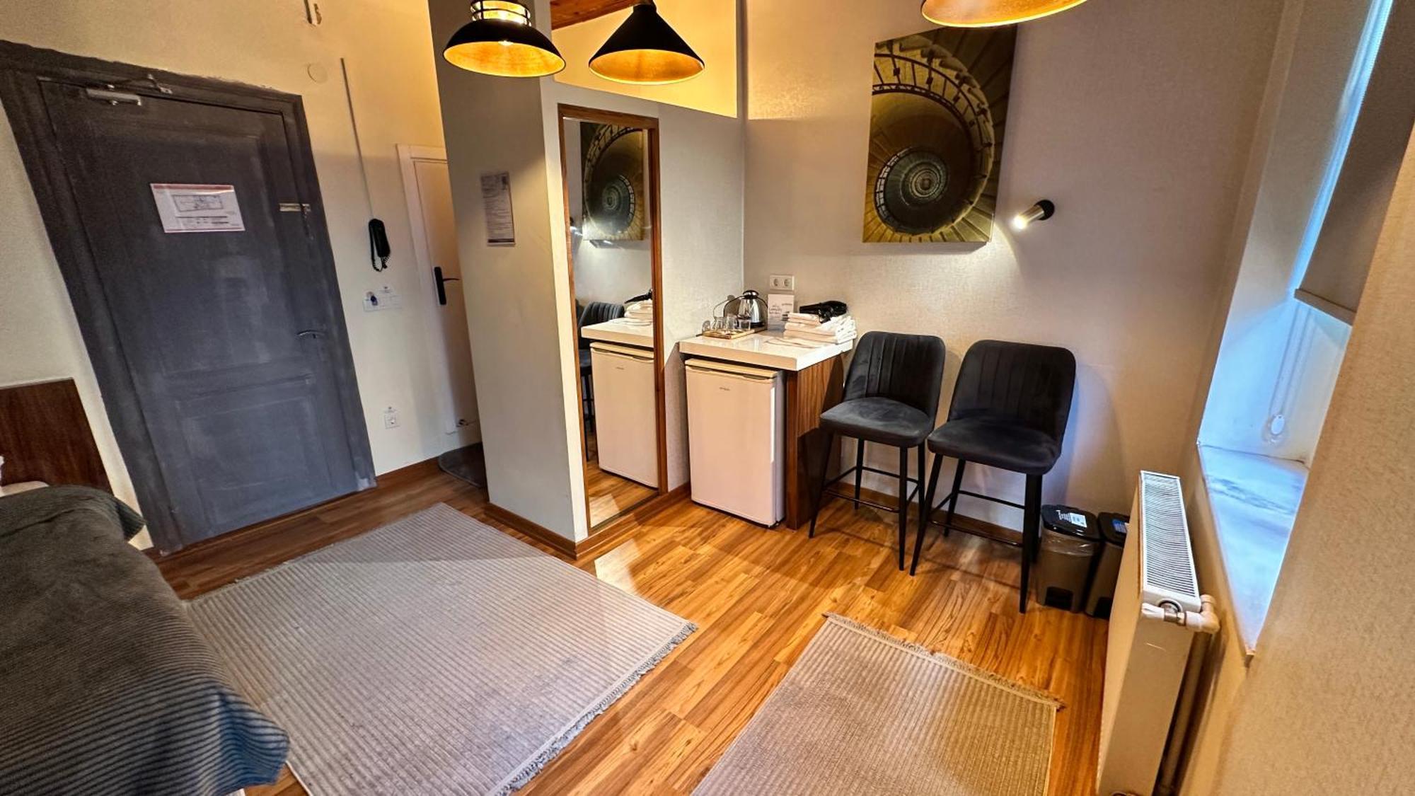 Standard Studio
