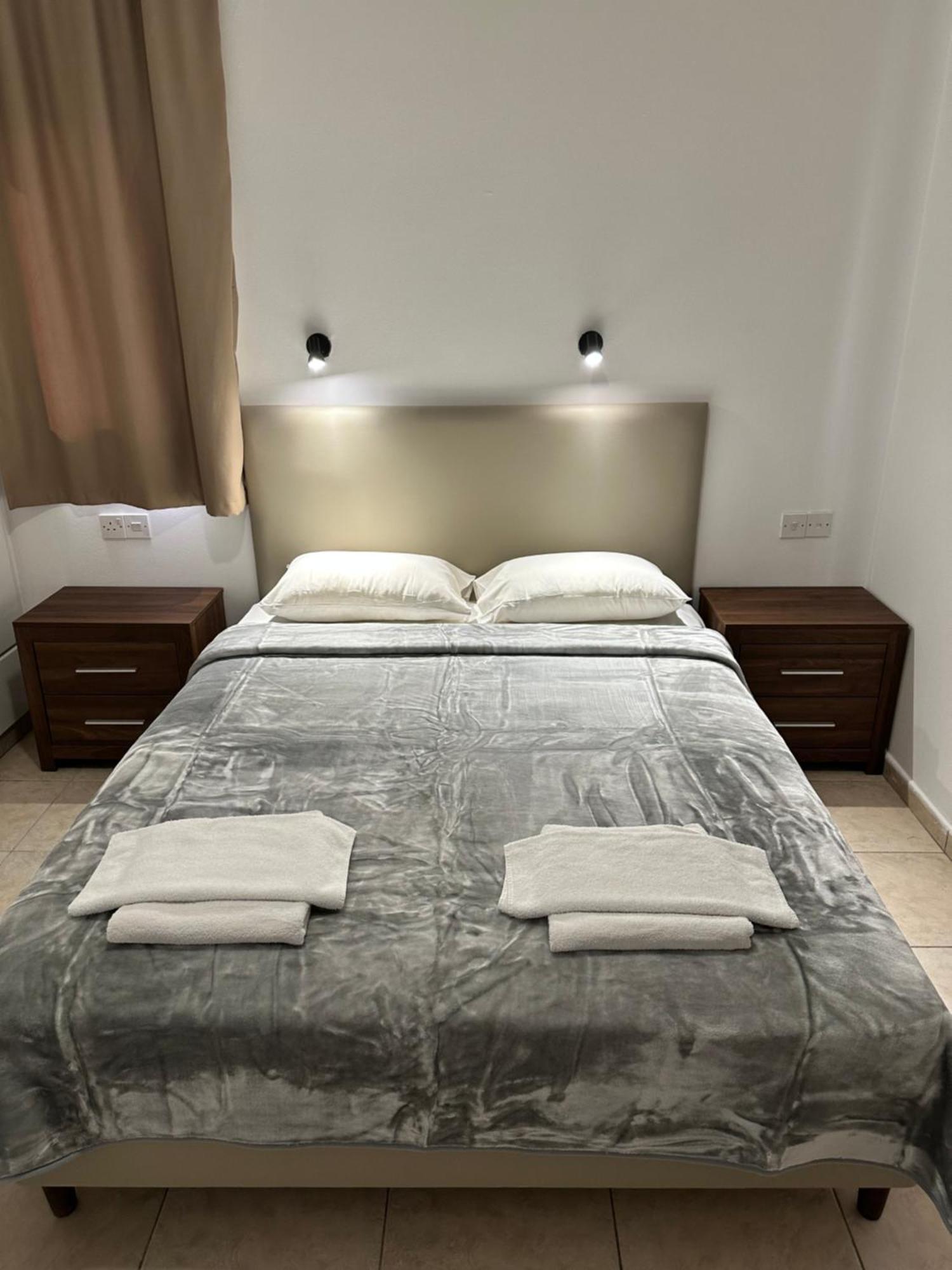Two-Bedroom Apartment Inland View