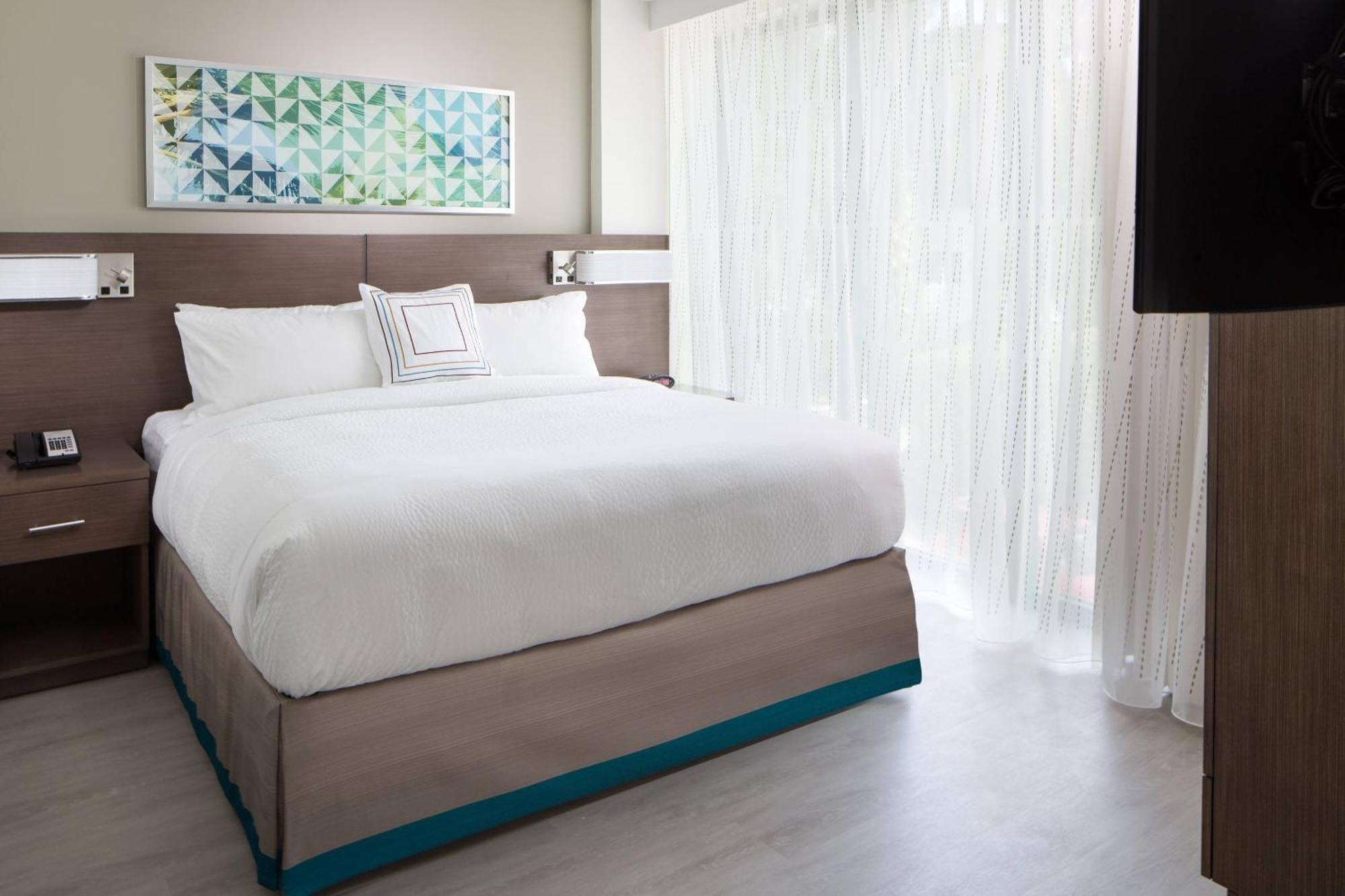 One-Bedroom King Suite Sofa Bed